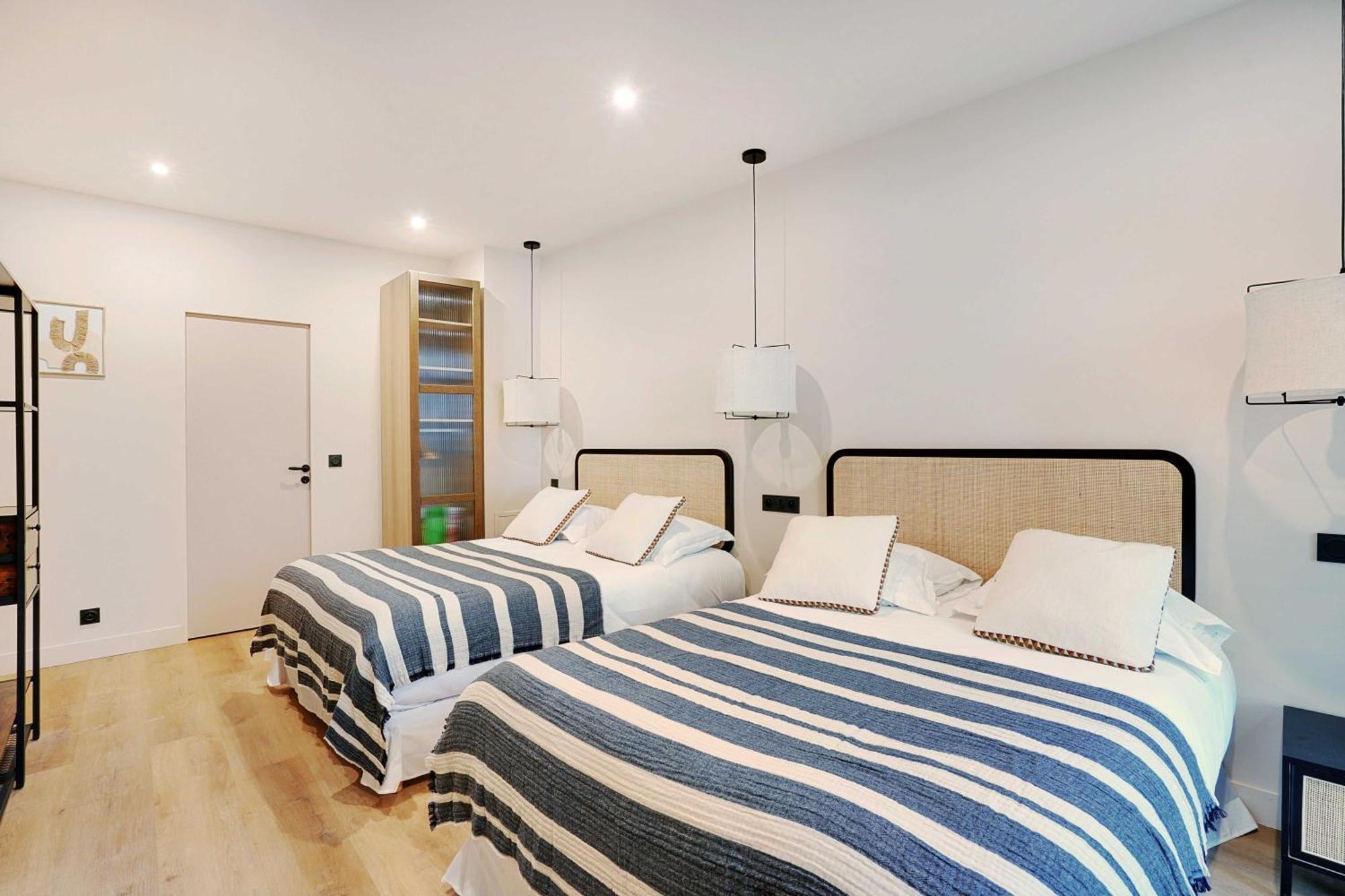 Apartment Spacious - 2br-10p - Place D'italie *