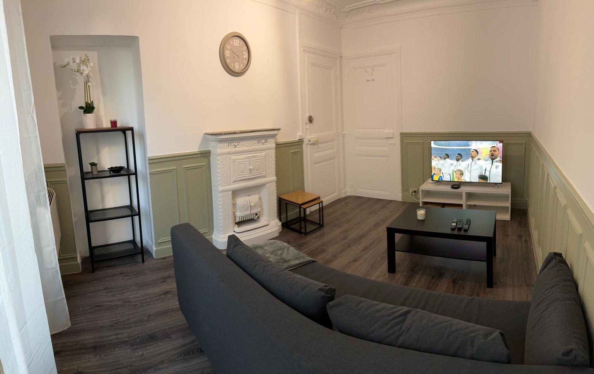 Apartment Haussmanien *