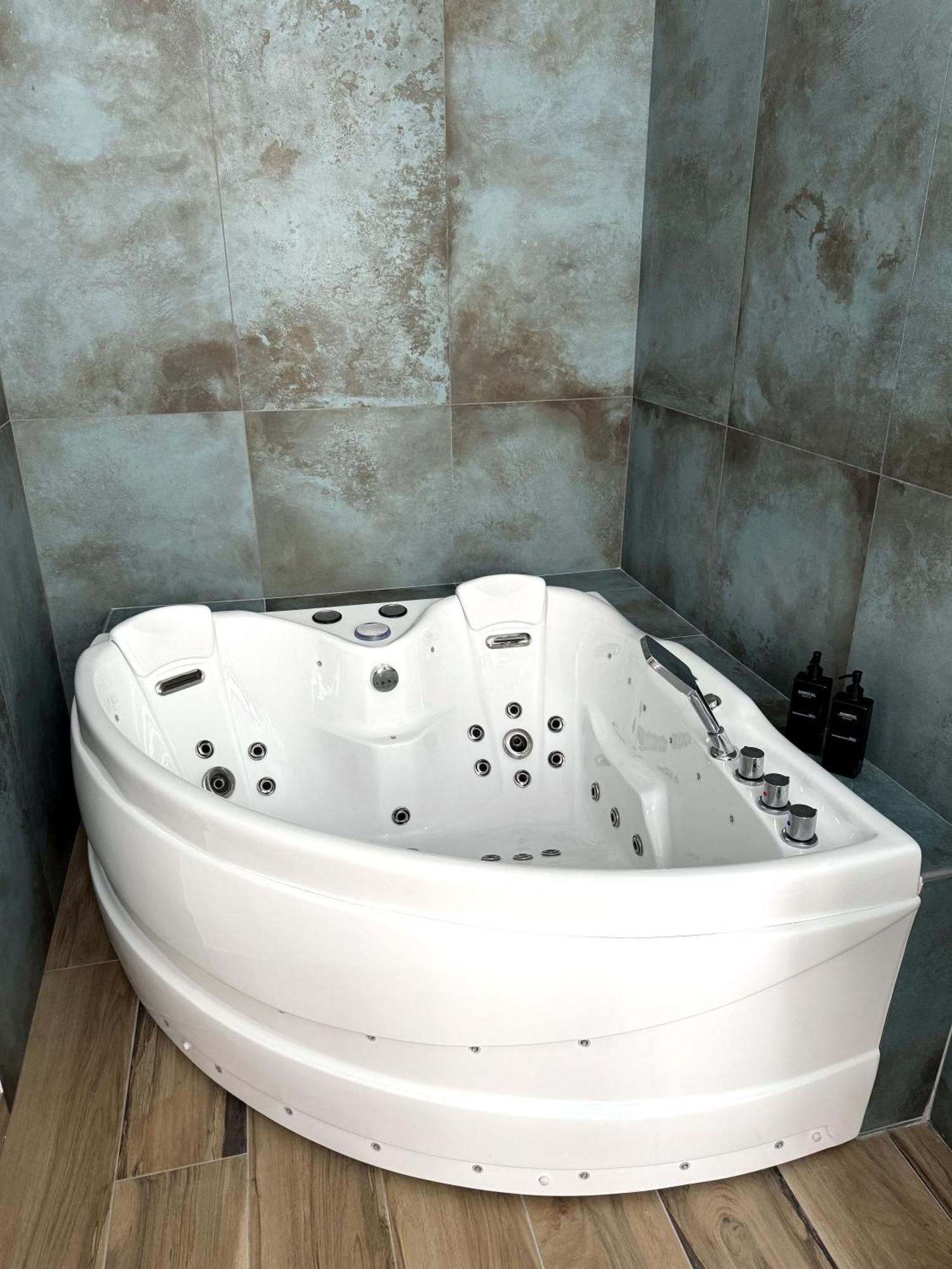 Marais 2 2 Salles De Bain - Jacuzzi ! * Paris
