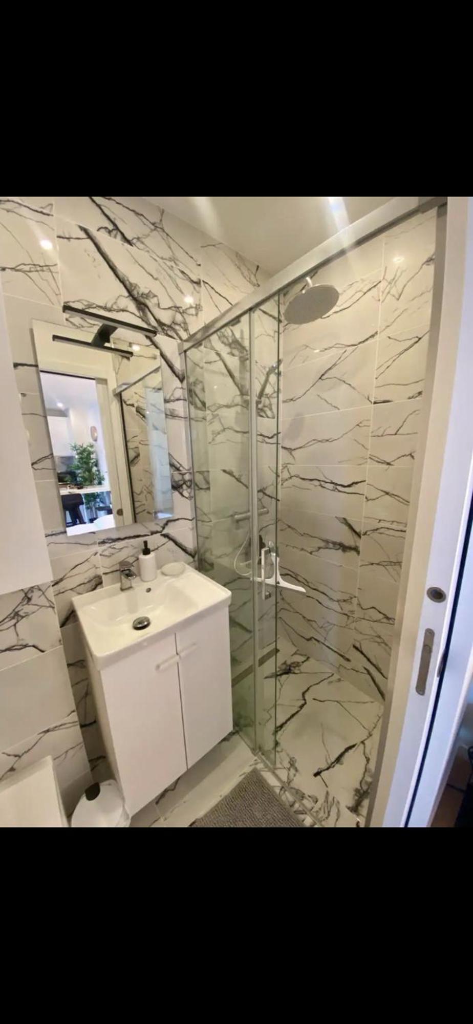Apartment Moderne Au Coeur Du 8e