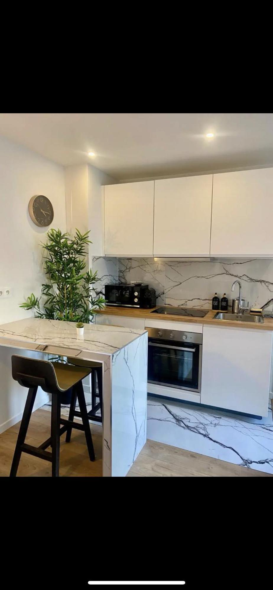 Moderne Au Coeur Du 8e Apartment *