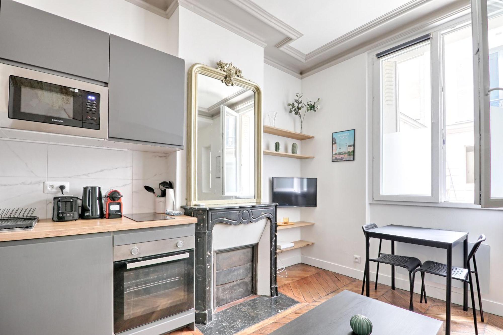 Liege - Saint-lazare, Location Very Apartment *