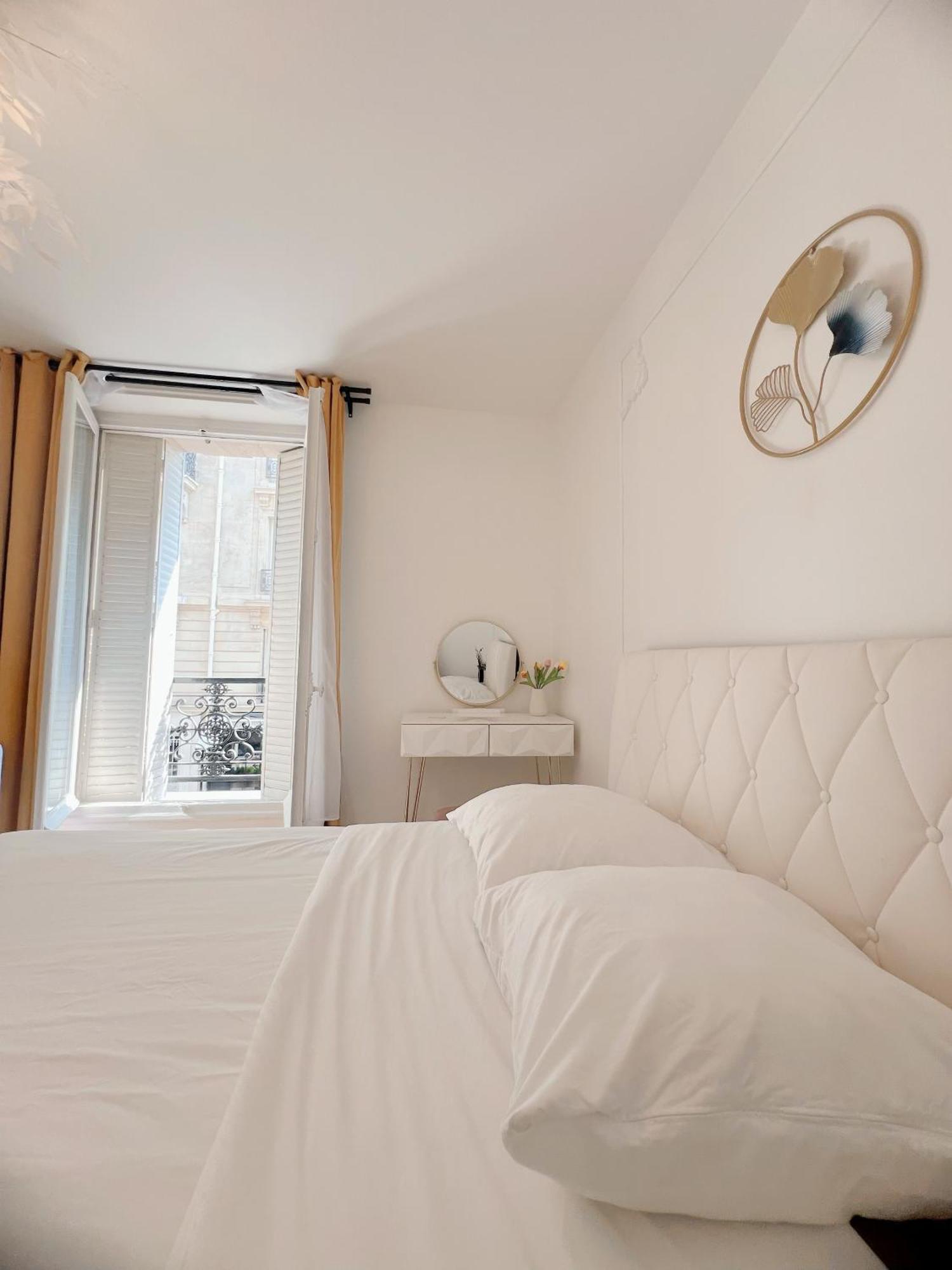 De Luxe Juste A Cote Des Champs-elysees Apartment *