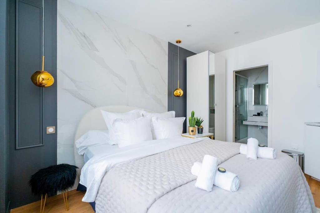 Appartement Luxurious With Stylish Design And Comfort - 104