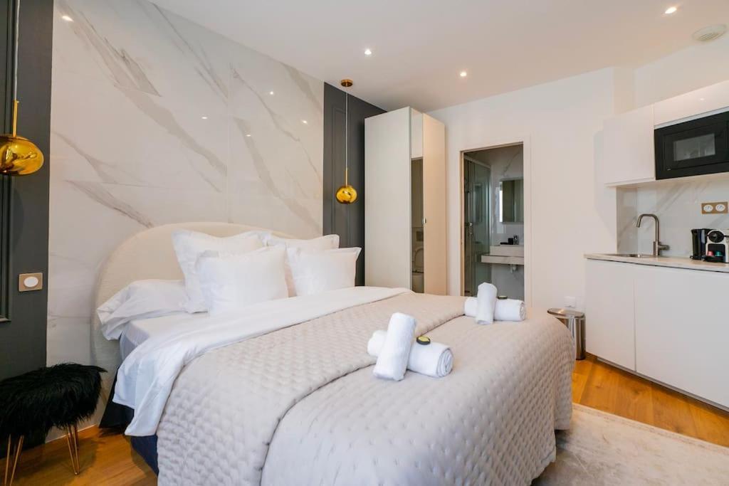 Appartement Luxurious With Stylish Design And Comfort - 104 Paris