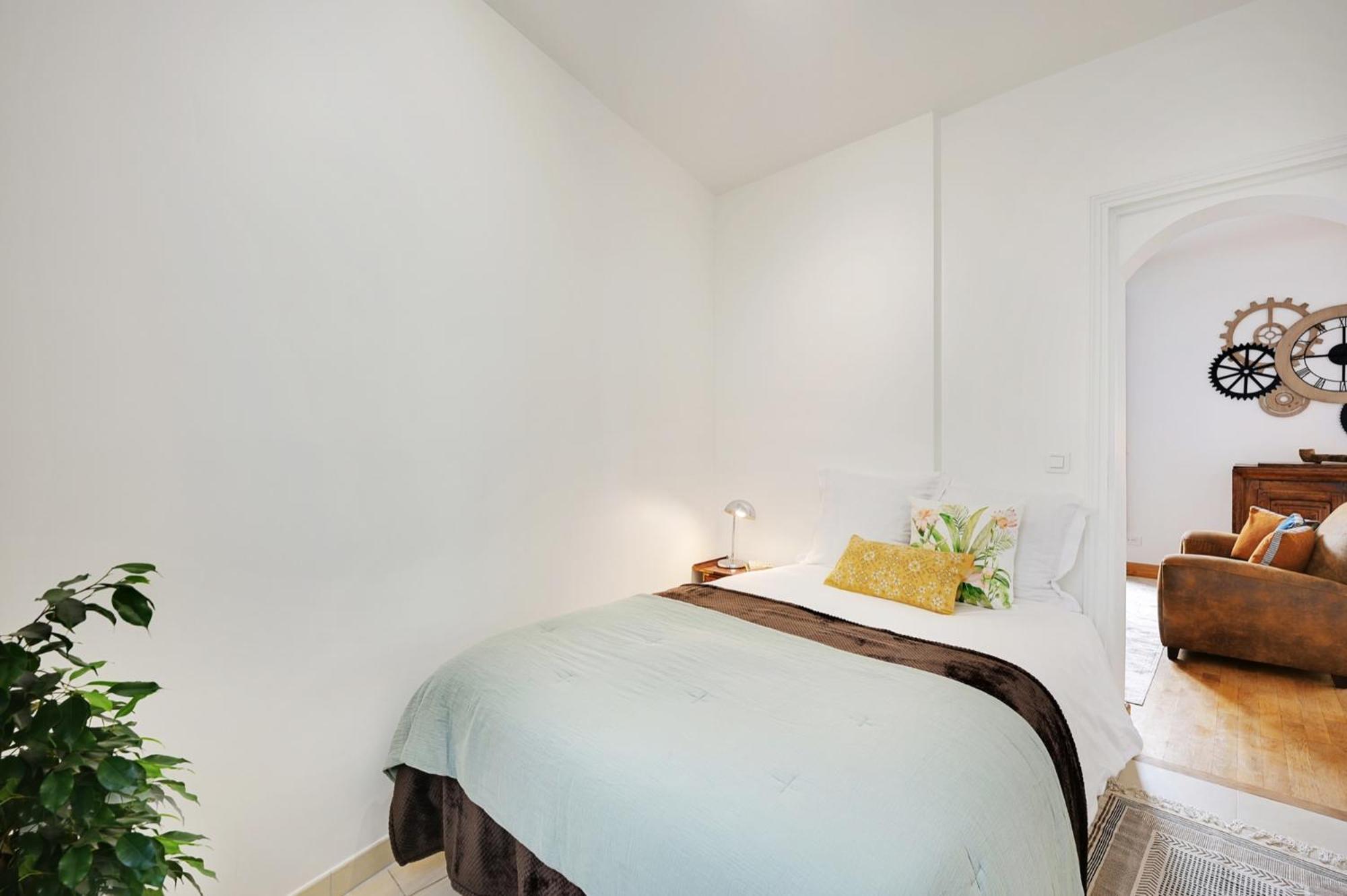 Fully Renovated In Montmartre *