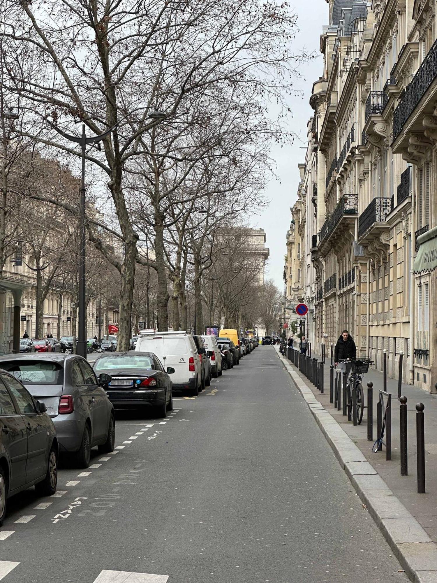 Apartment Elegant Escape Near Arc De Triomphe Paris
