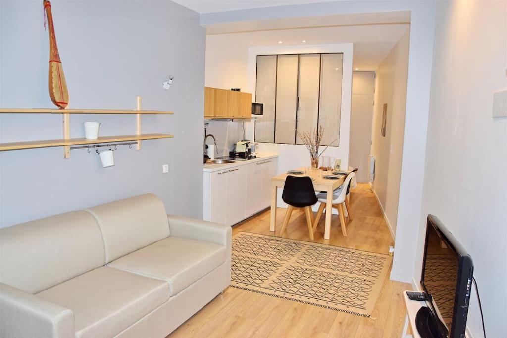 Goodguest-appartement Design Et Cosy Batignolles Apartment Paris