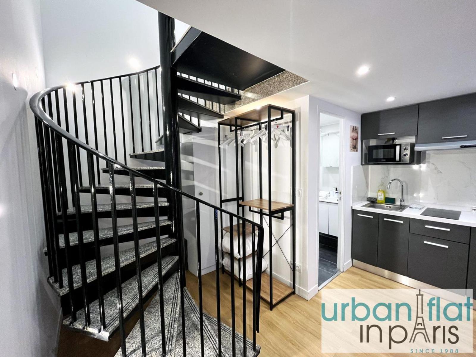 Urban Flat 179 - Pretty Loft Montorgueil Apartment *