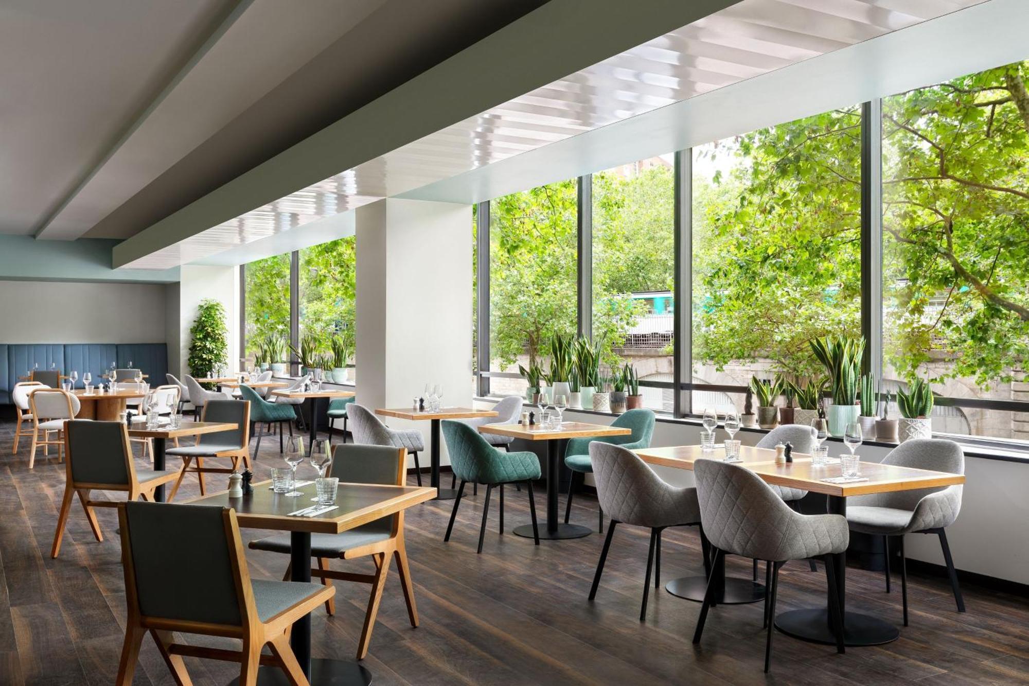 Marriott Rive Gauche & Conference Center