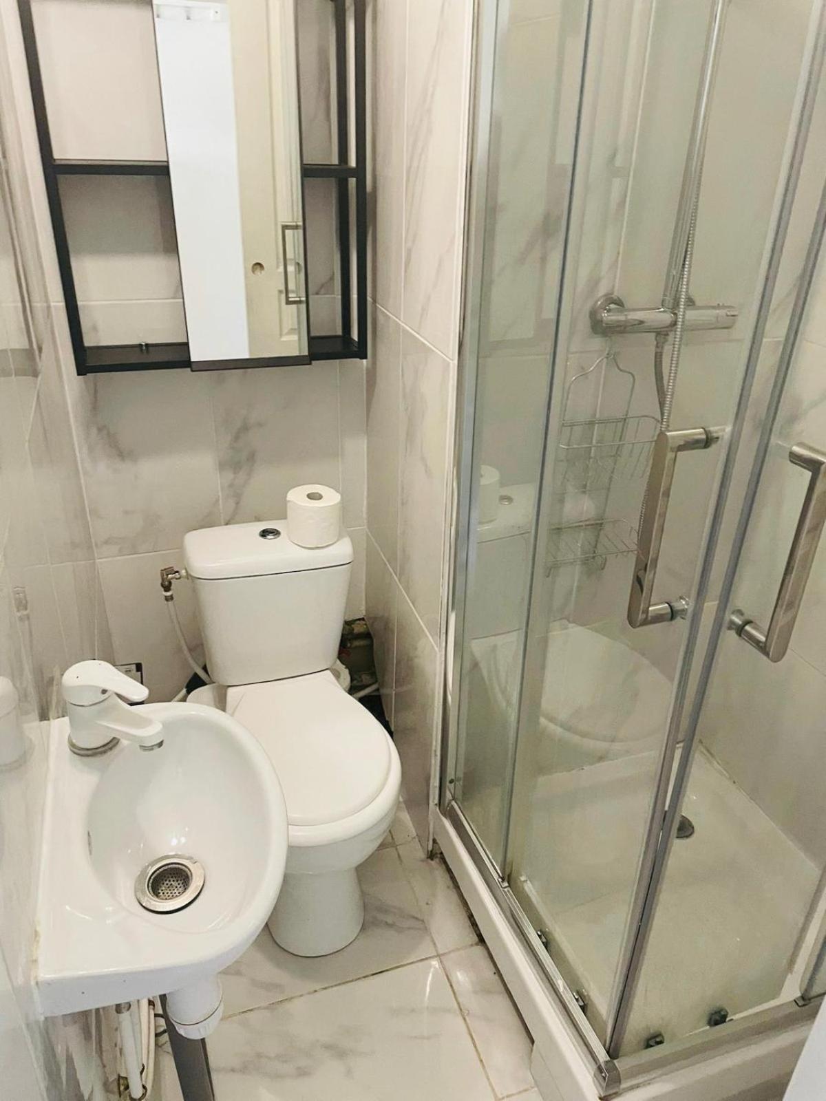 Apartment Studio - Pere Lachaise - Voltaire - Buttes-chaumont - 2 Pers *