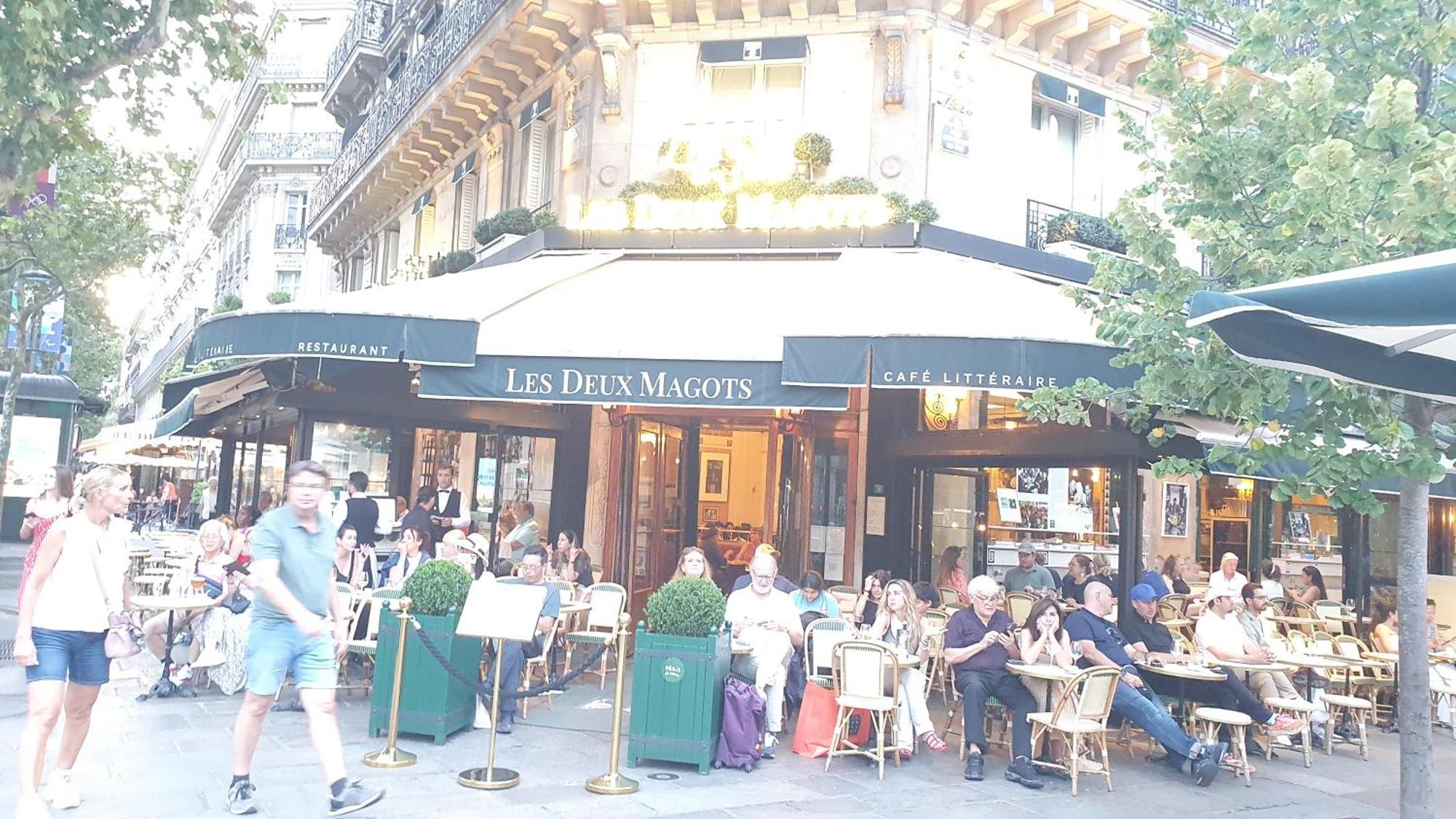 Center Paris, Amusing2bed Room,68sqm-5 Mins Eiffel Tour And Louvre Meusm ,gare Montparnasse ,front Metro Apartment