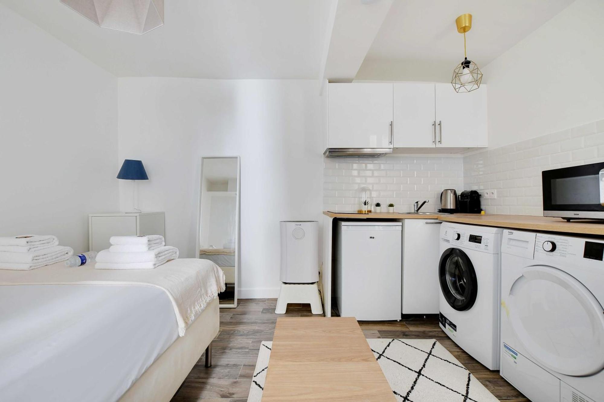 Charming - 2p - Center Of Apartment *