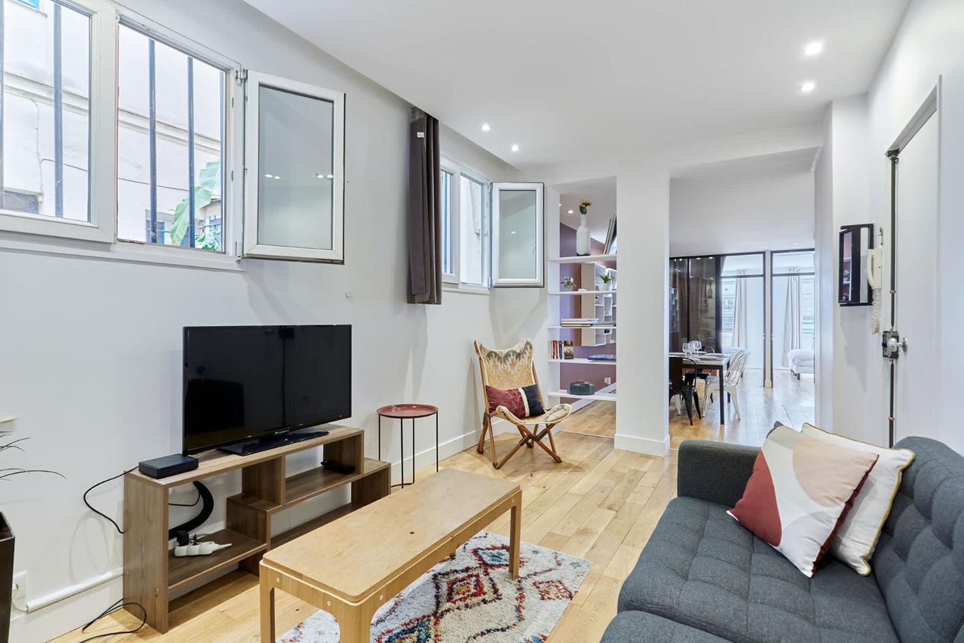 Apartment Charming Flat In The Heart Of Paris