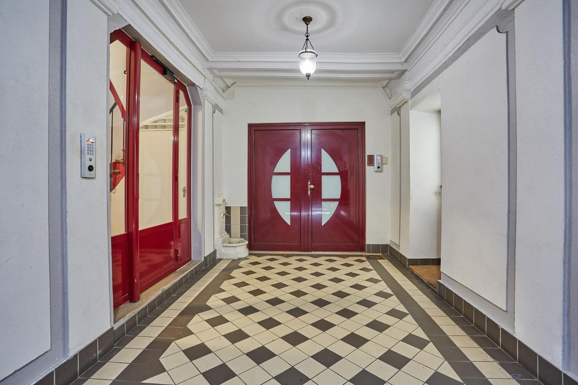 Apartment In The Center Of By Studioprestige *