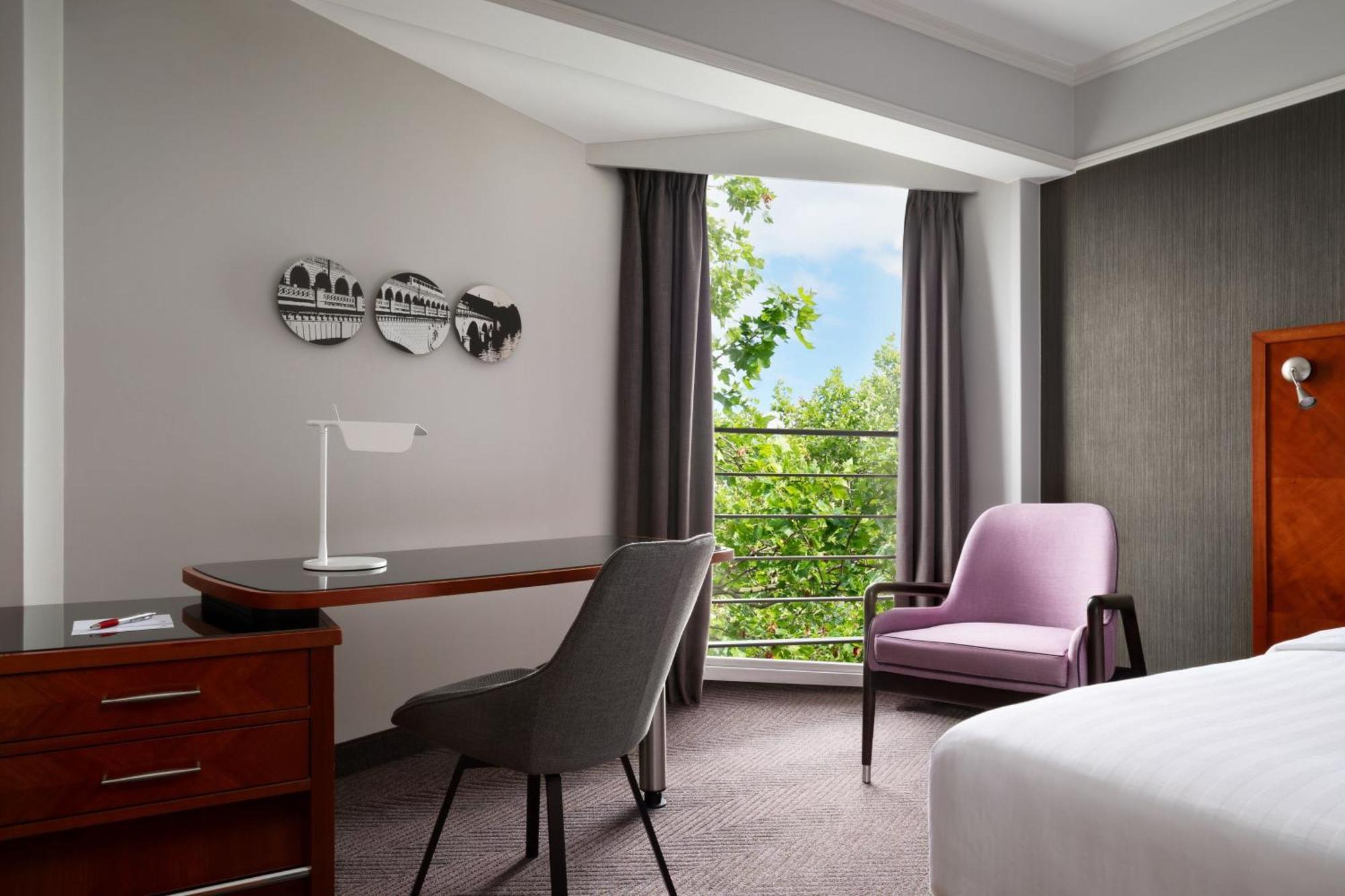 Marriott Rive Gauche & Conference Center Hotel 4*
