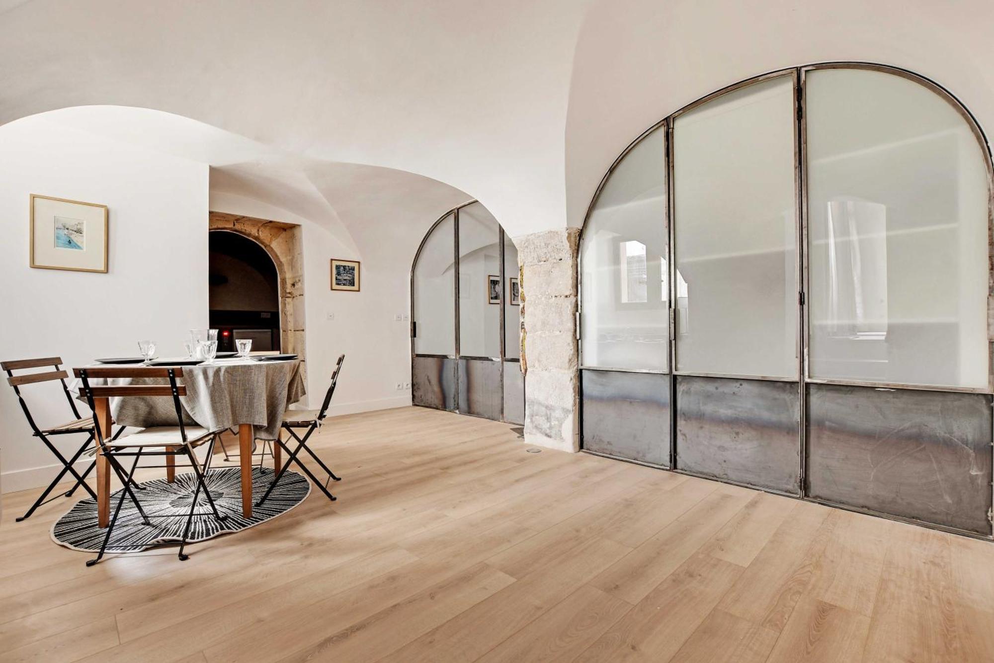 Apartment Authentic - 2br - 4p - Monnaie Paris