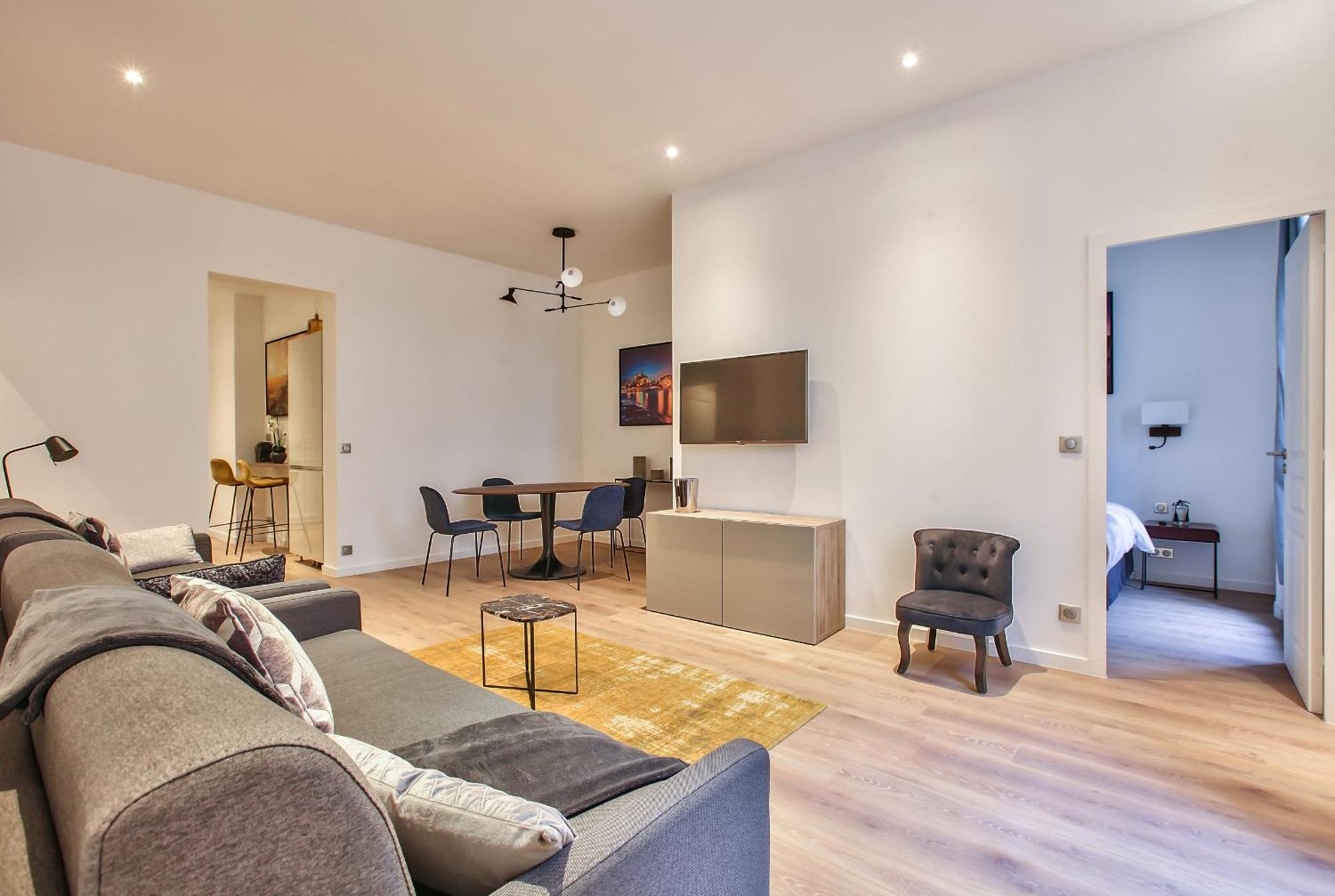 64 - Urban Luxury Flat Near Champs-elysees
