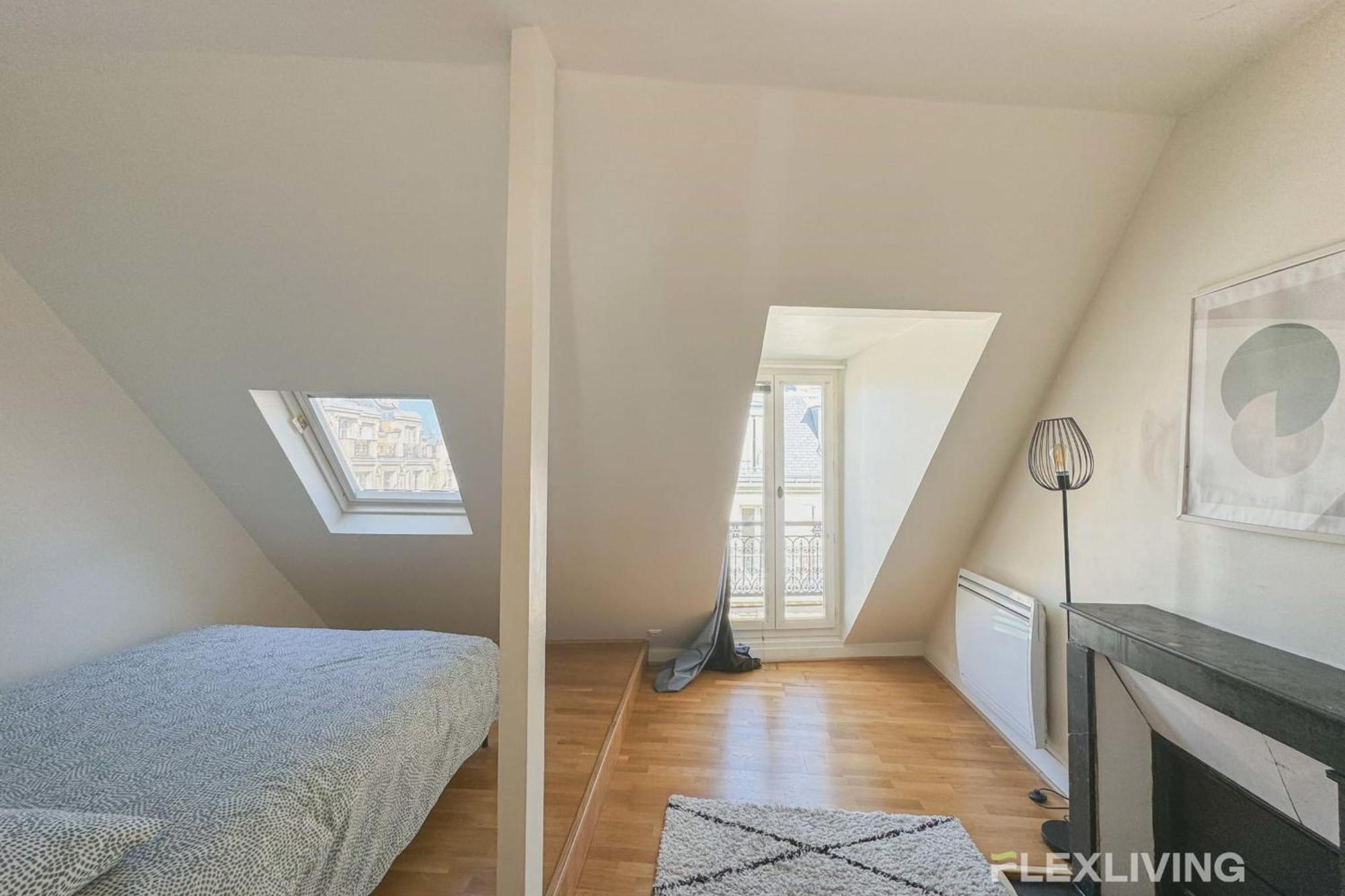 Flexliving - Whole Flat - Bausset Apartment *