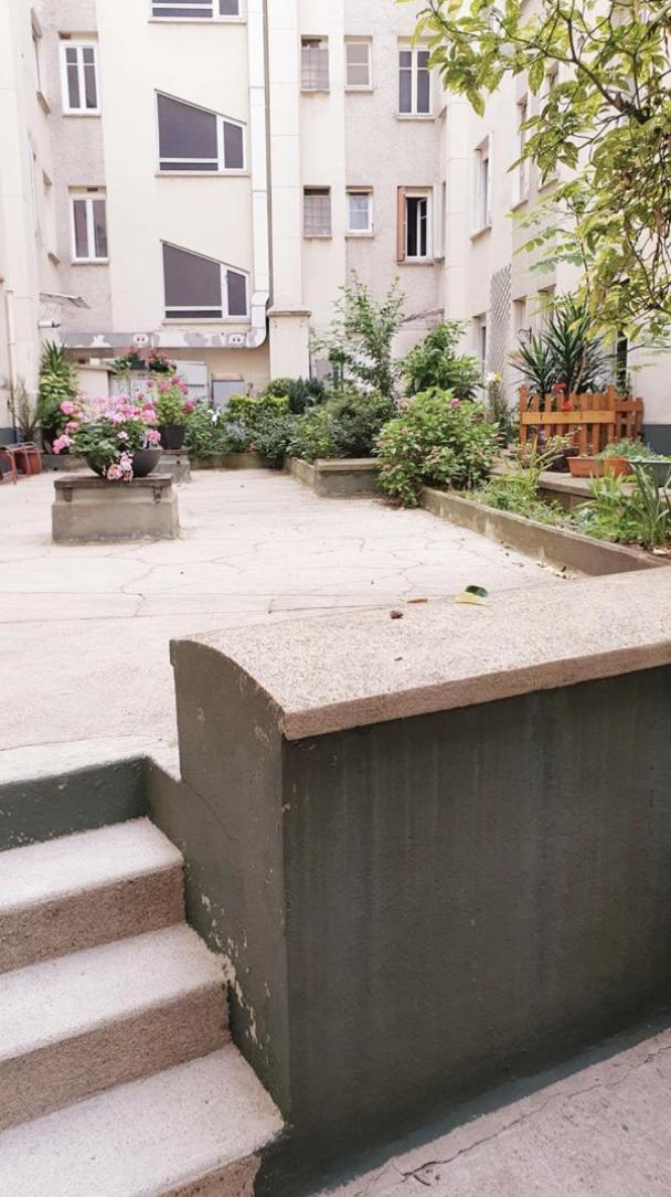Montmartre, Mairie Du 18e Appartement