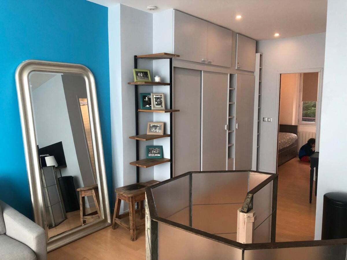 Loft 2 Bedroom Loft Effeil Tower Ac By Lcc Agency