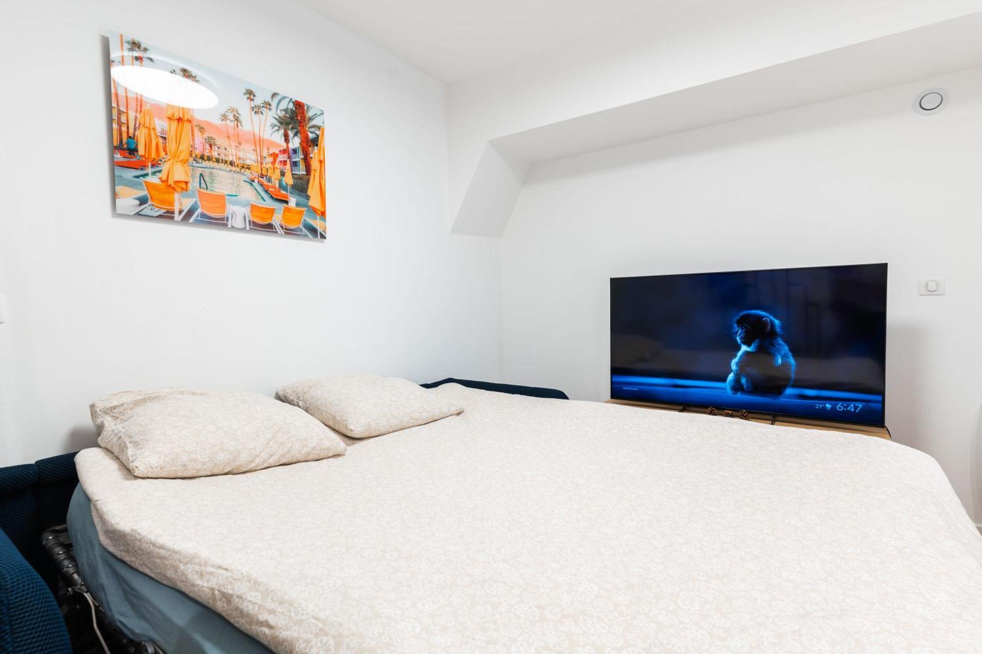 Loft 4 Bedroom Montmartre Pigalle Ac By Lcc Agency Apartment Paris