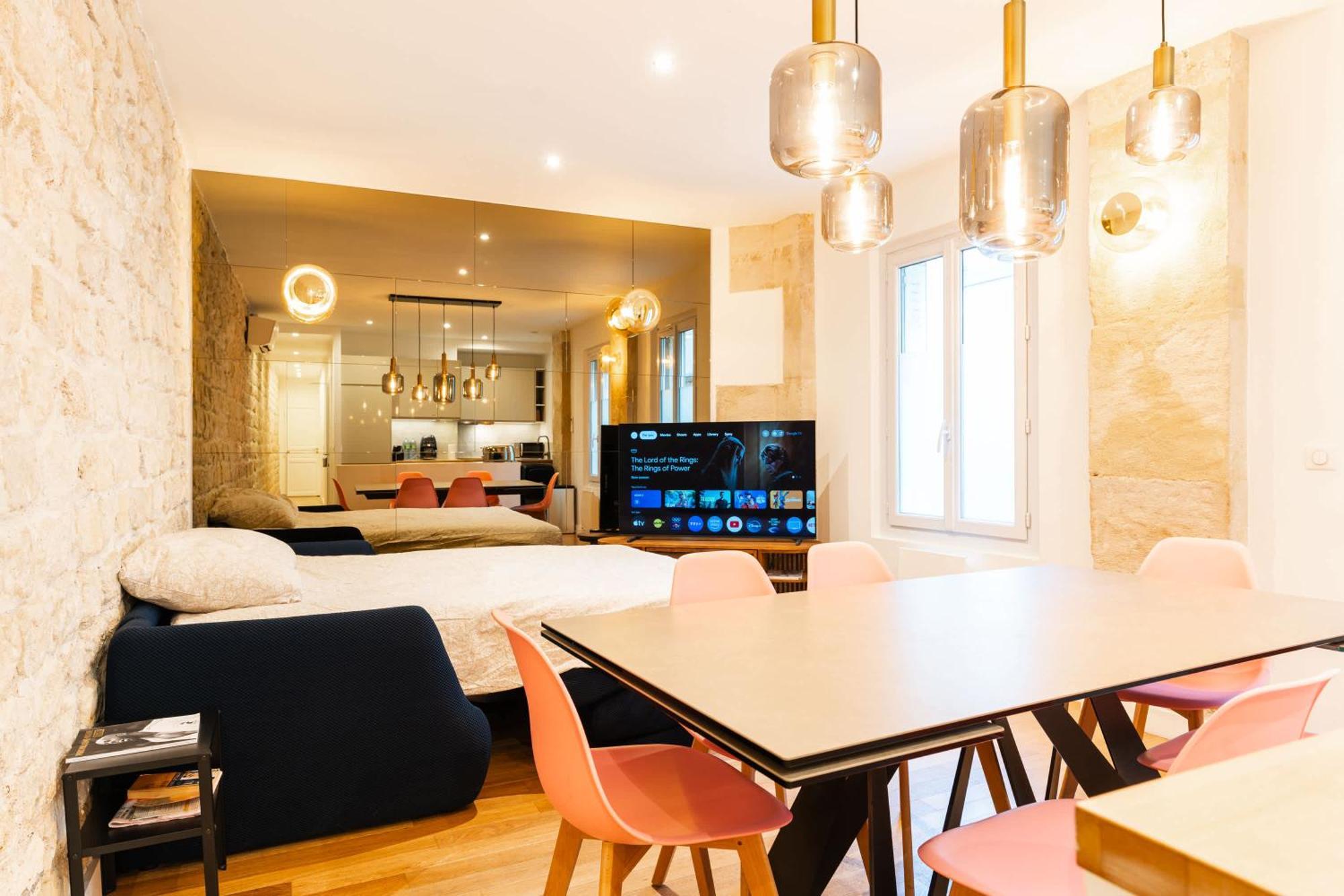 Loft 4 Bedroom Montmartre Pigalle Ac By Lcc Agency Apartment