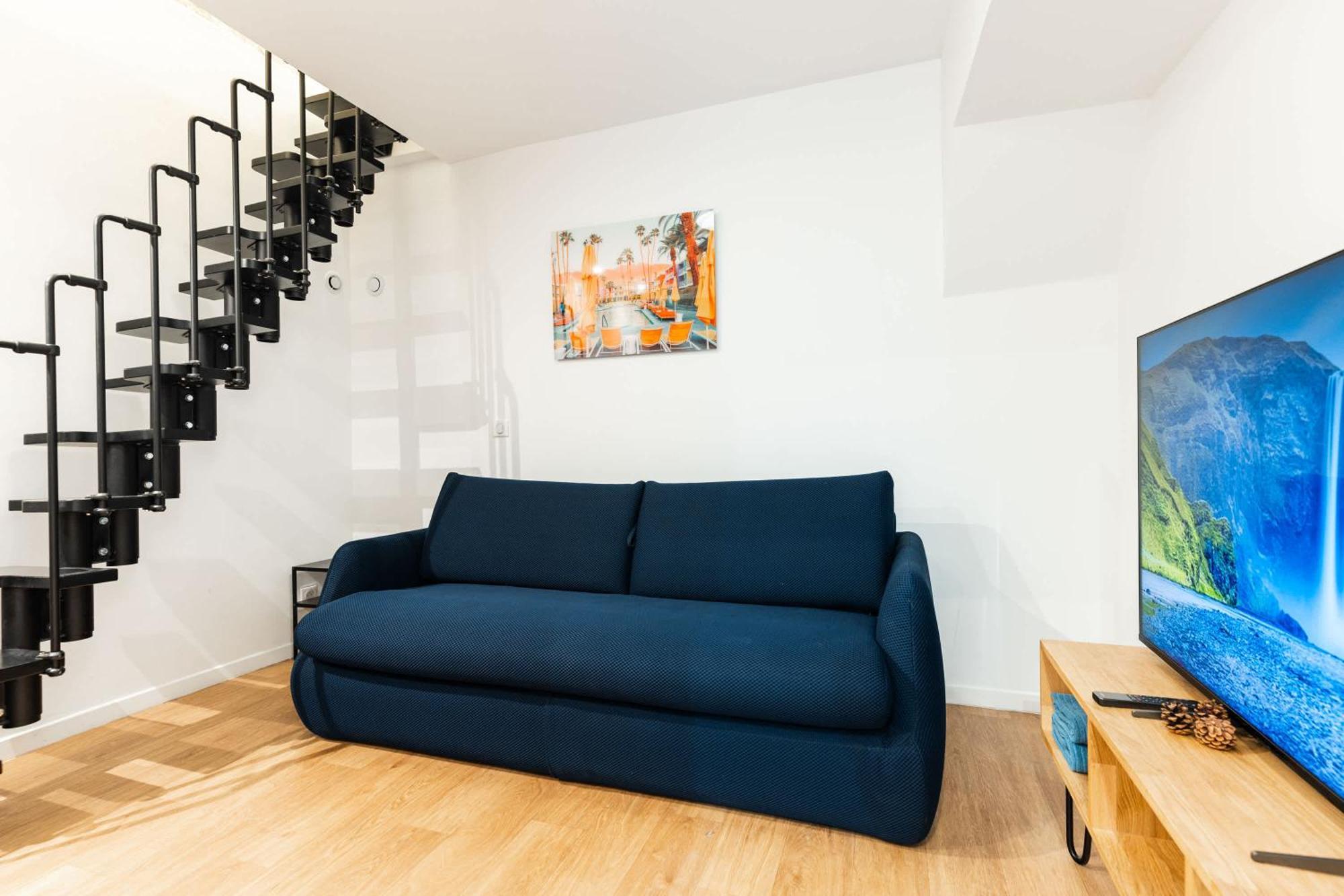 Apartment Loft 4 Bedroom Montmartre Pigalle Ac By Lcc Agency
