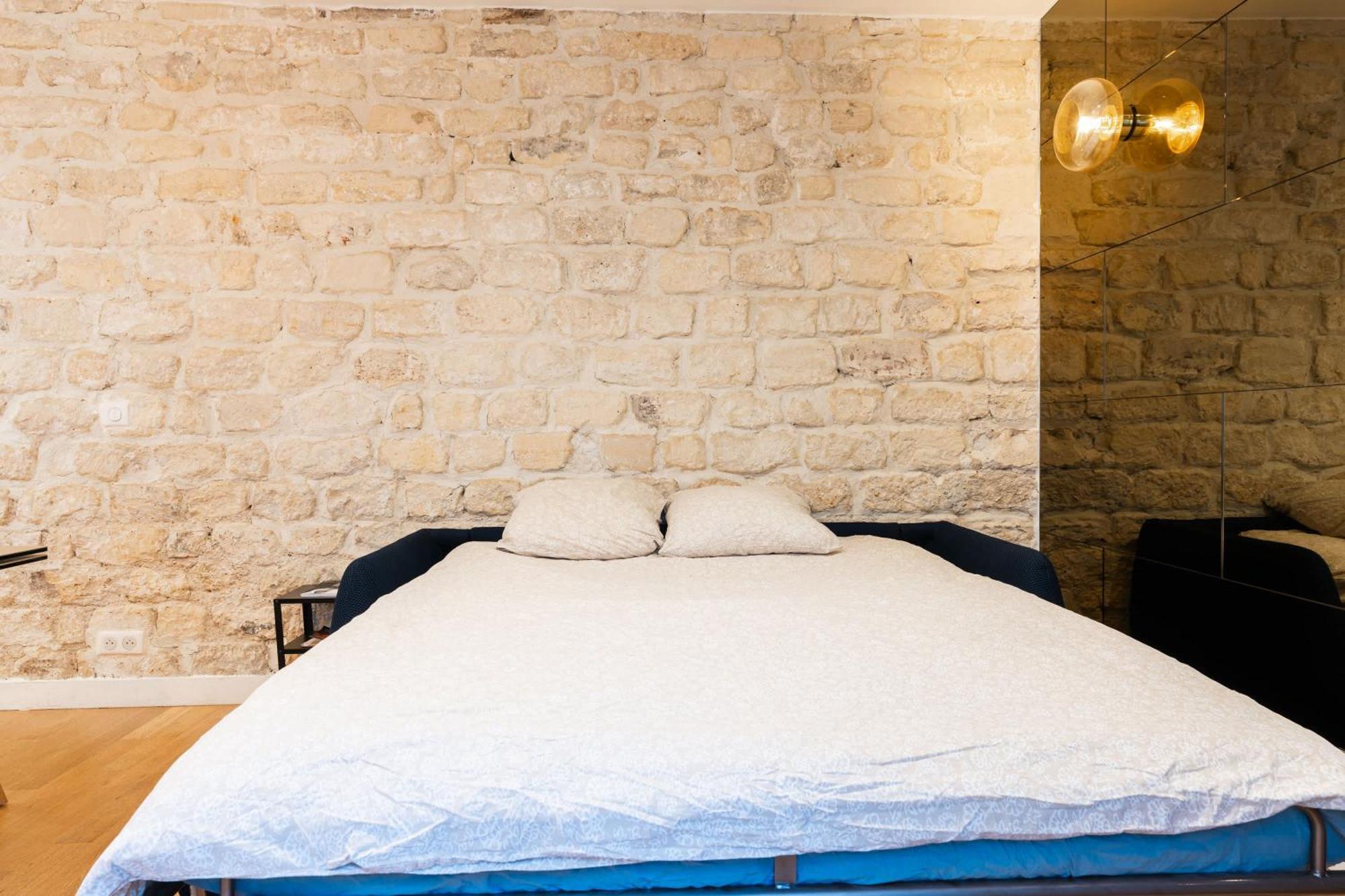 Loft 4 Bedroom Montmartre Pigalle Ac By Lcc Agency Paris