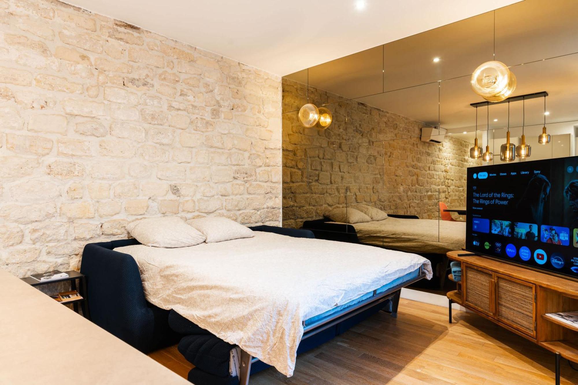 Loft 4 Bedroom Montmartre Pigalle Ac By Lcc Agency * Paris