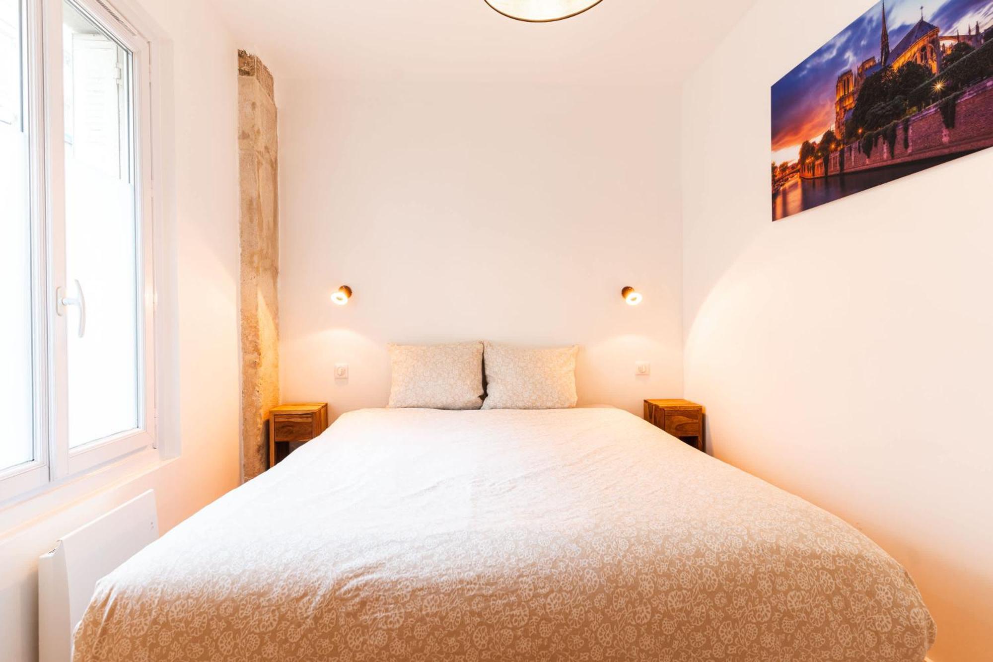 Loft 4 Bedroom Montmartre Pigalle Ac By Lcc Agency Apartment *