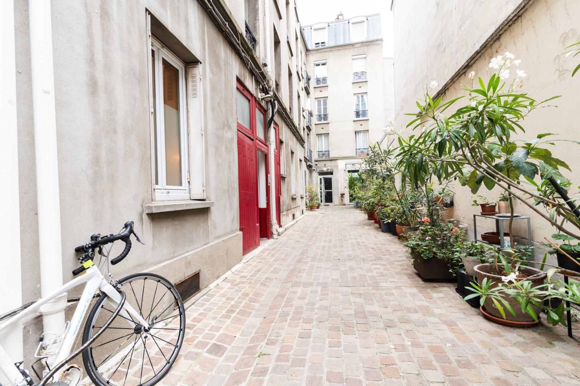 Apartment Loft 4 Bedroom Montmartre Pigalle Ac By Lcc Agency Paris