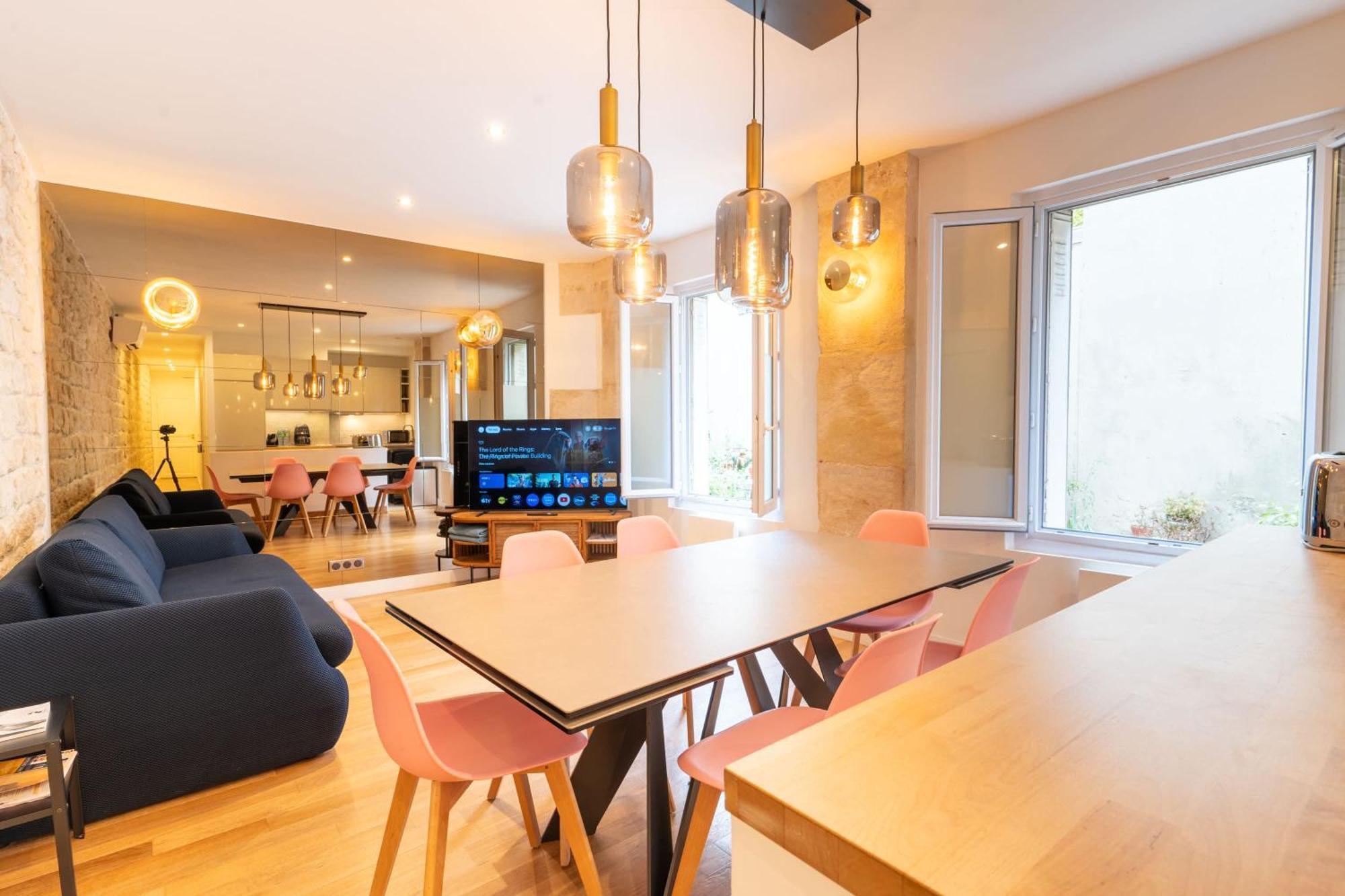 Loft 4 Bedroom Montmartre Pigalle Ac By Lcc Agency Apartment