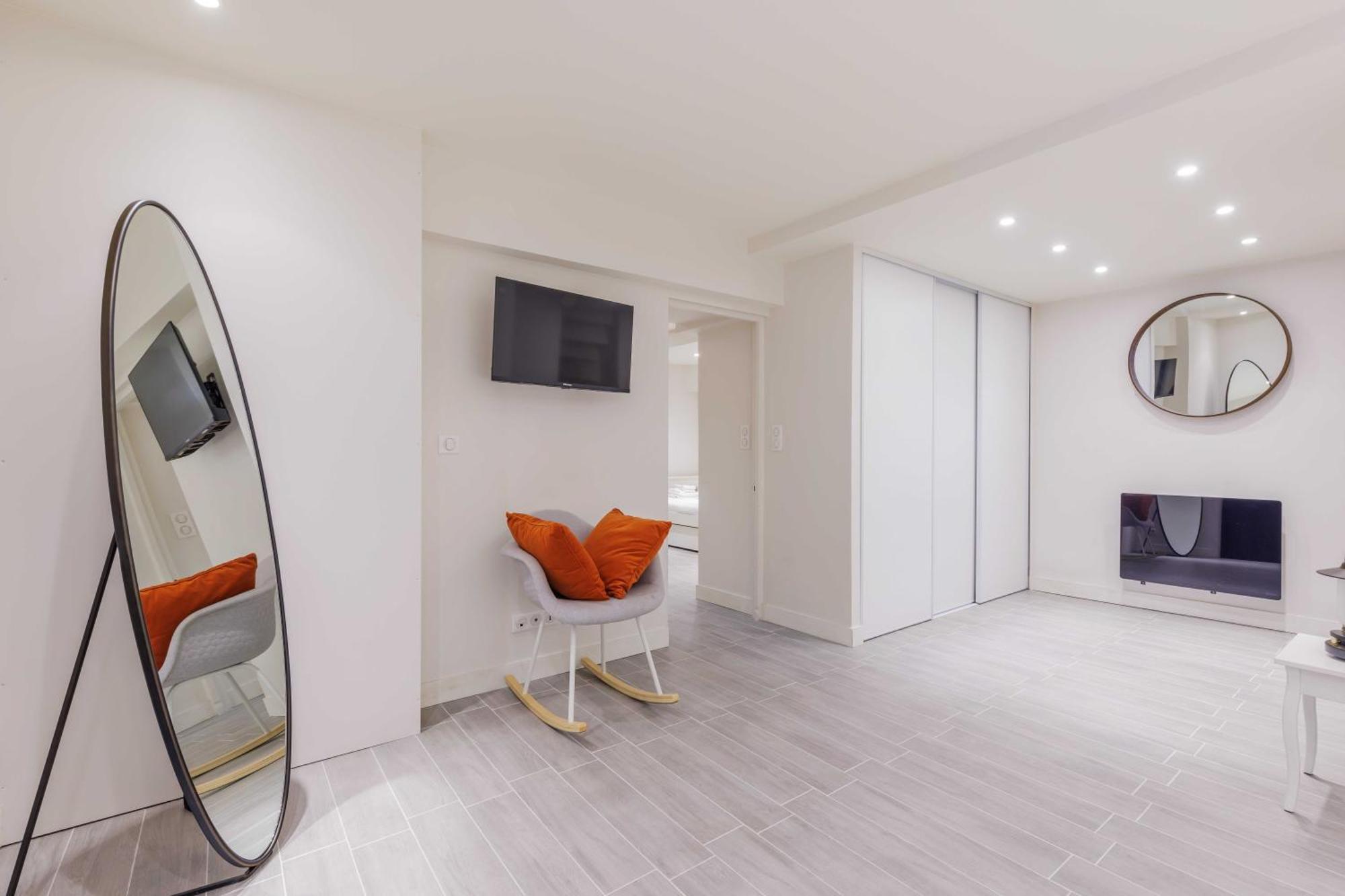 Apartment Modern - 2br - 6p - Saint-ambroise *