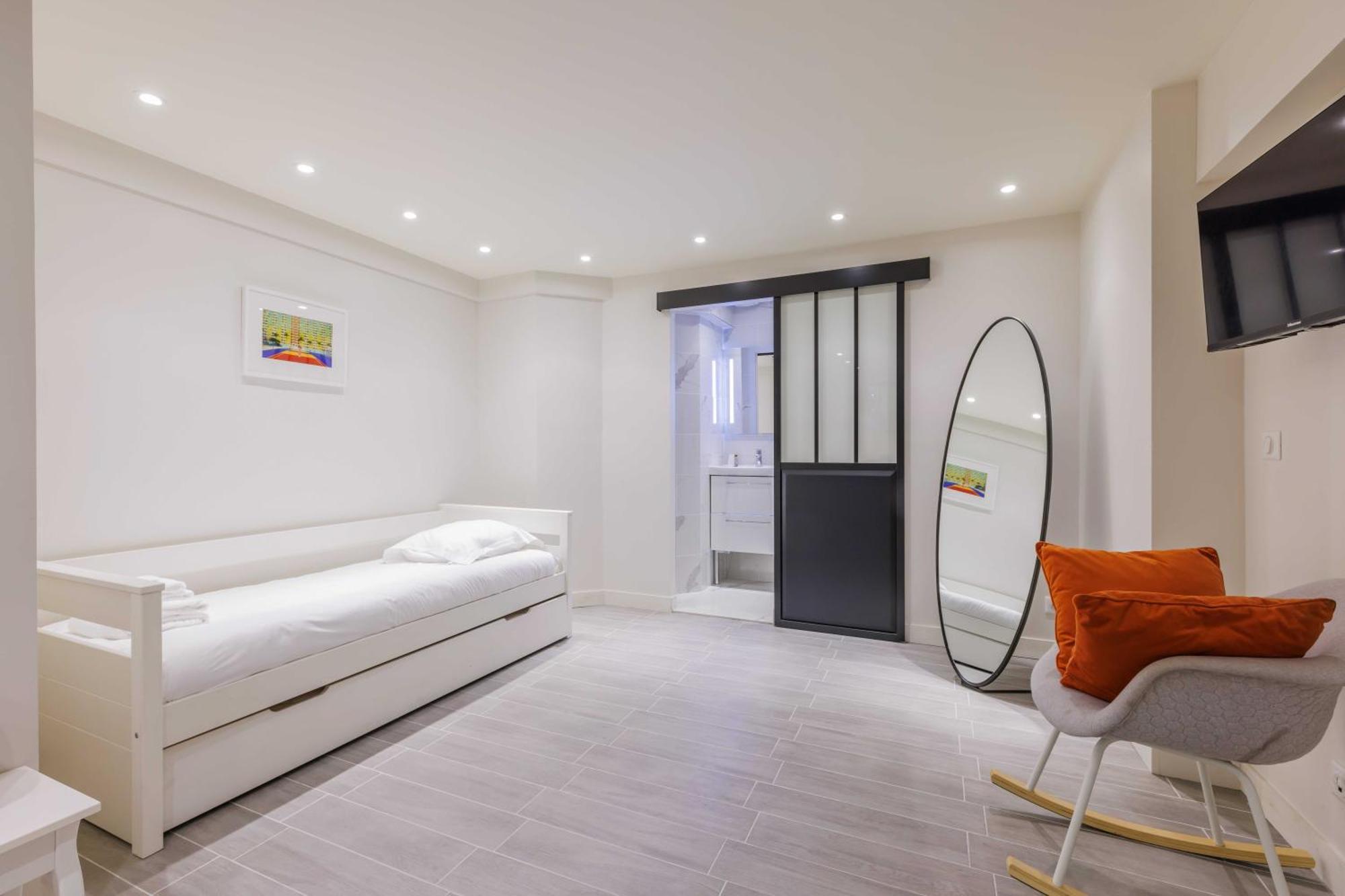Modern - 2br - 6p - Saint-ambroise Apartment Paris