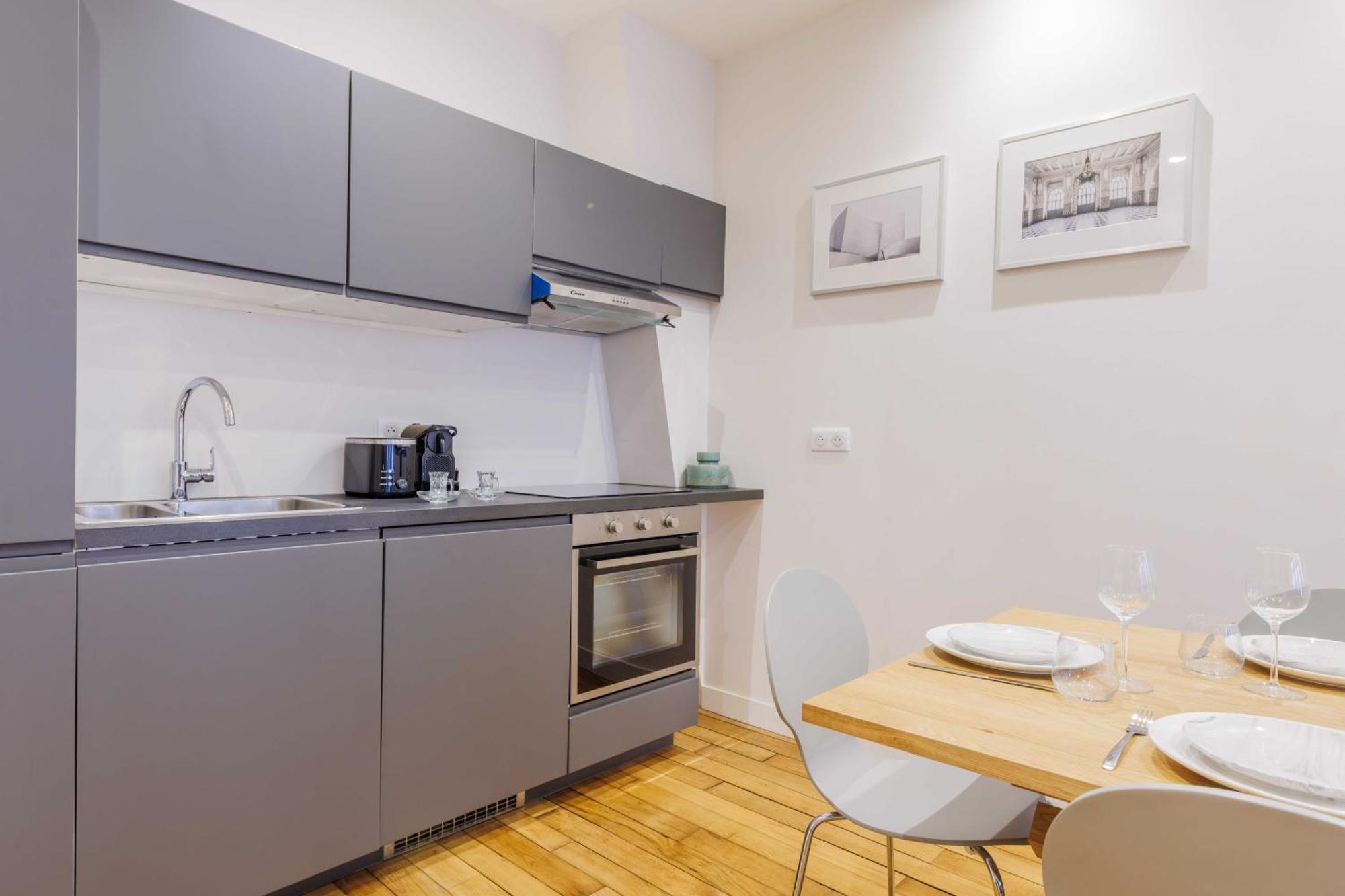 Apartment Modern - 2br - 6p - Saint-ambroise *