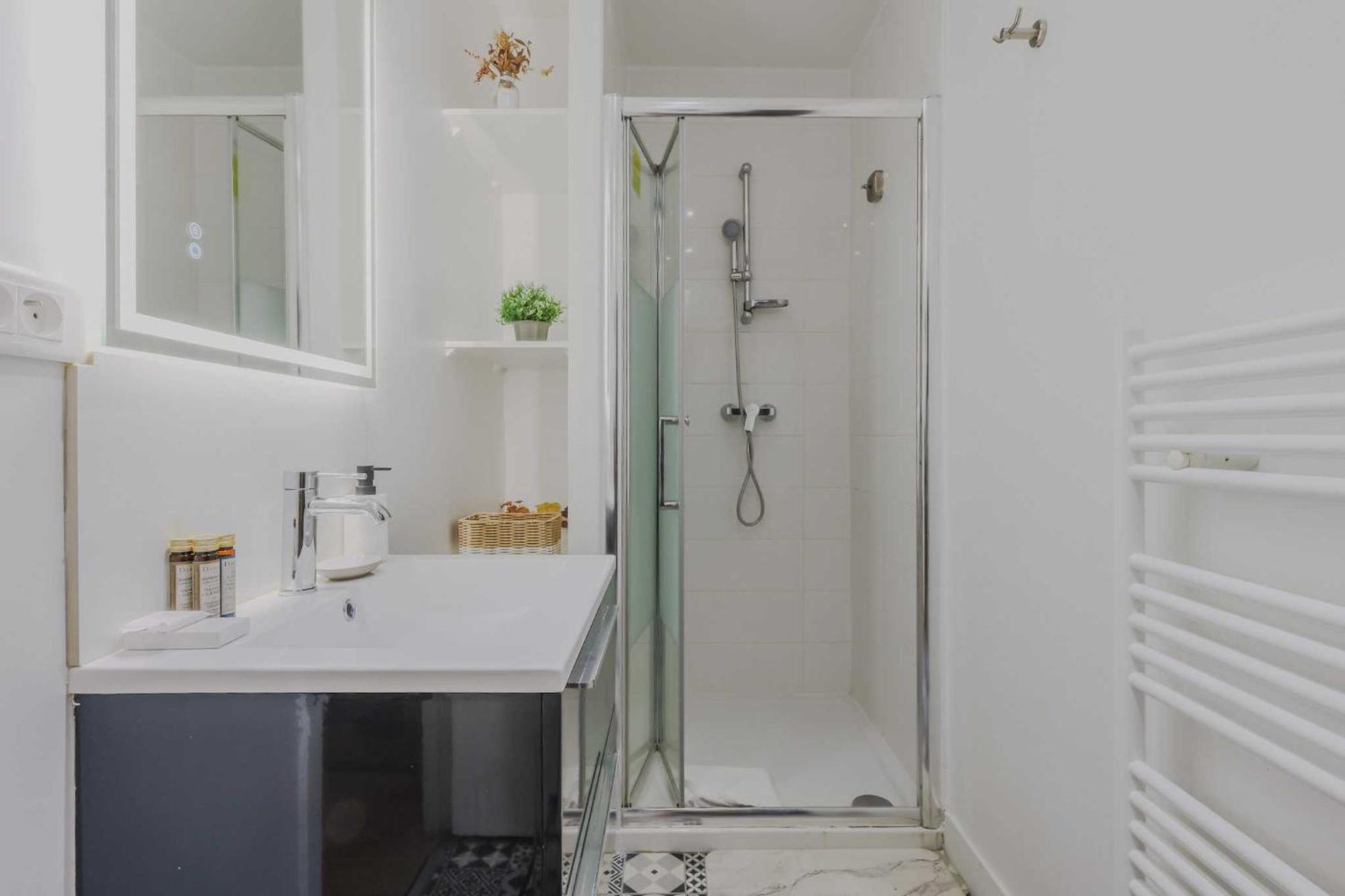 Charming - 1bd-4p - Gare Du Nord Apartment *