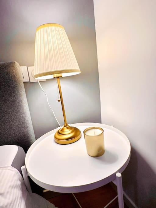 Apartment Appt Renove Proche Montmartre Gare Du Nord Et Est