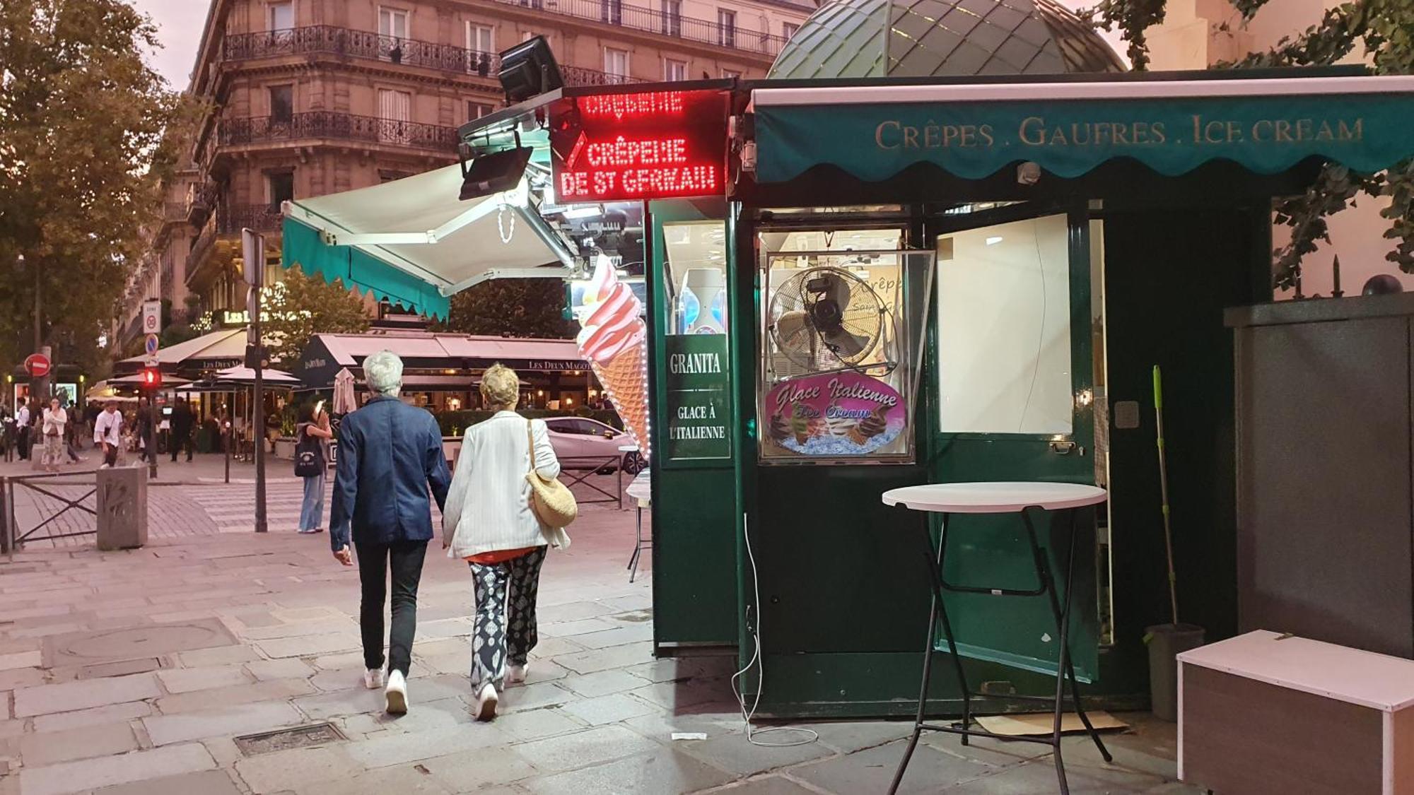 Gare Montparnasse,gorgeous Place, Center ,close To Eiffel Tour And Louvre Meusm , Front Metro *
