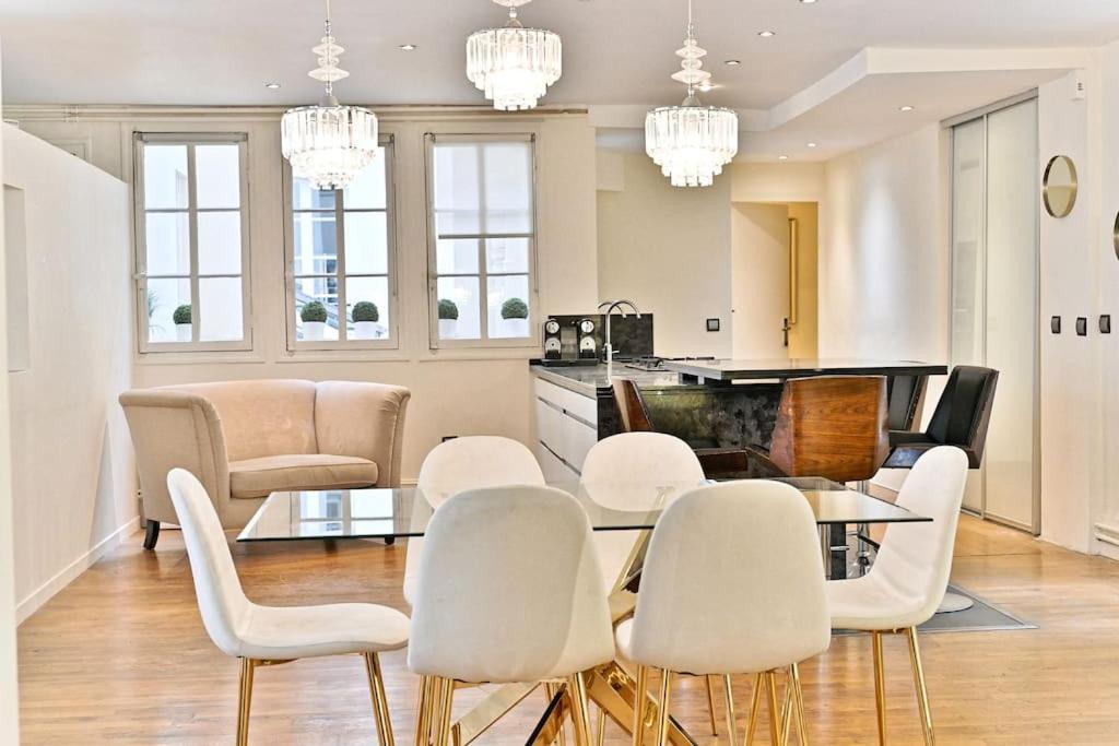 Appartement Grand 150m2 - Ii Paris