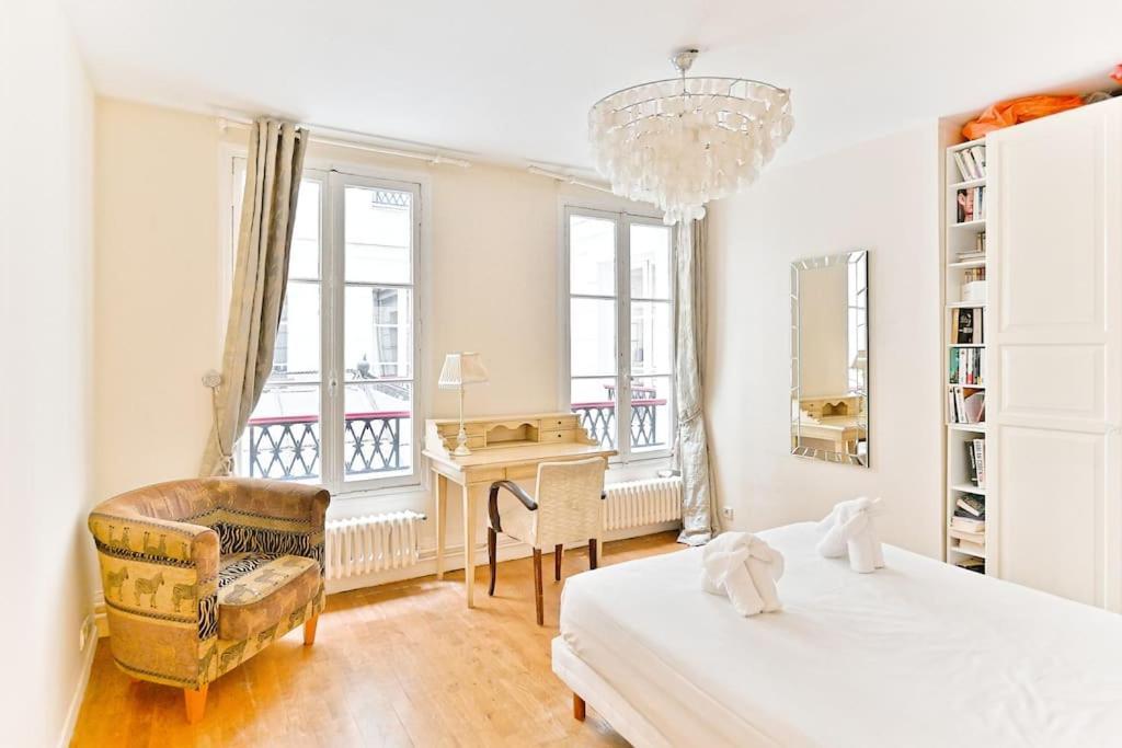 Appartement Grand 150m2 - Ii Paris