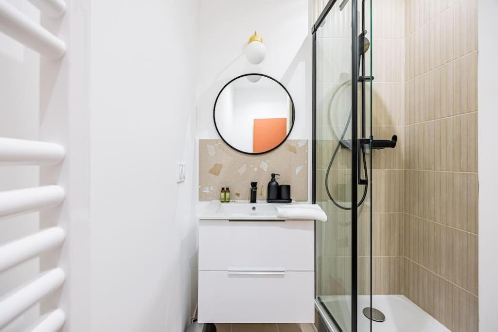 1 Chambre#tour Eiffel#champ De Mars#paris 7 Apartment