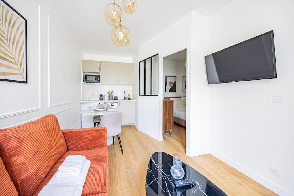 1 Chambre#tour Eiffel#champ De Mars#paris 7 Apartment *