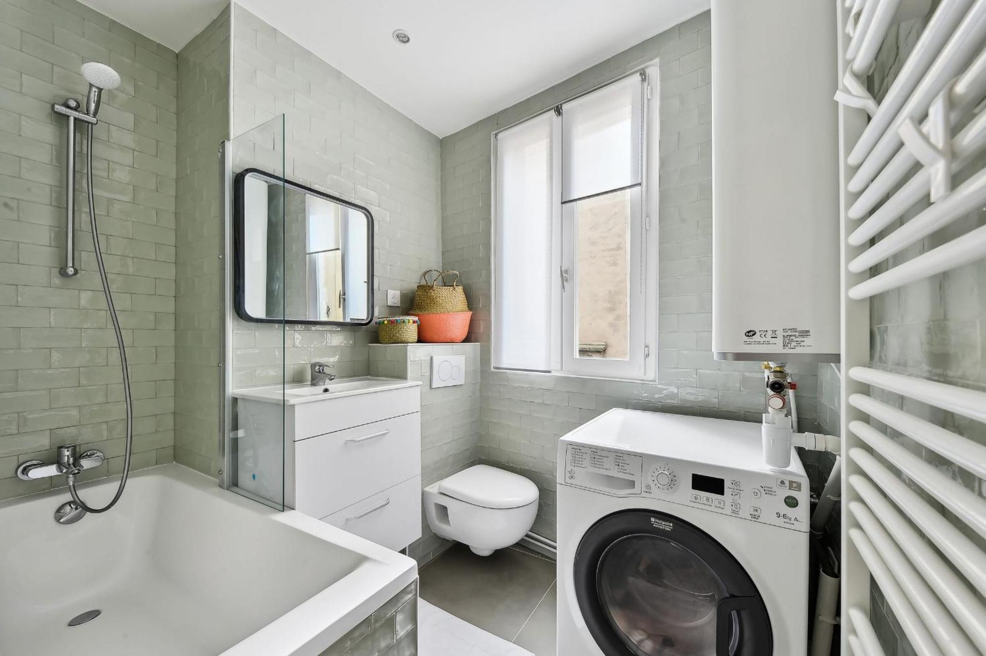 Montmartre 2br Cozy Paris