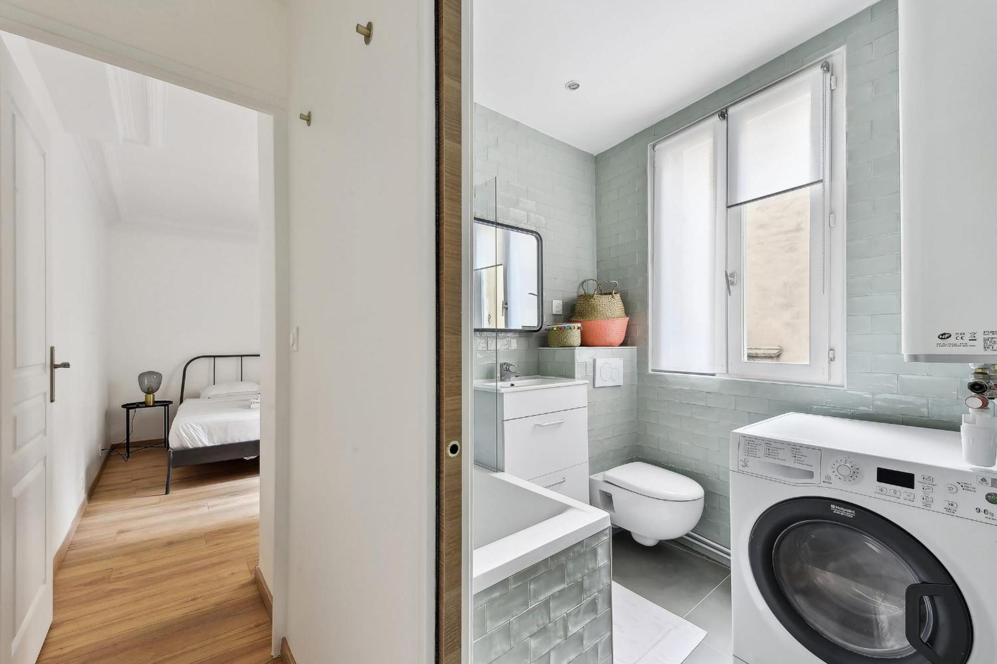 Apartment Montmartre 2br Cozy Paris