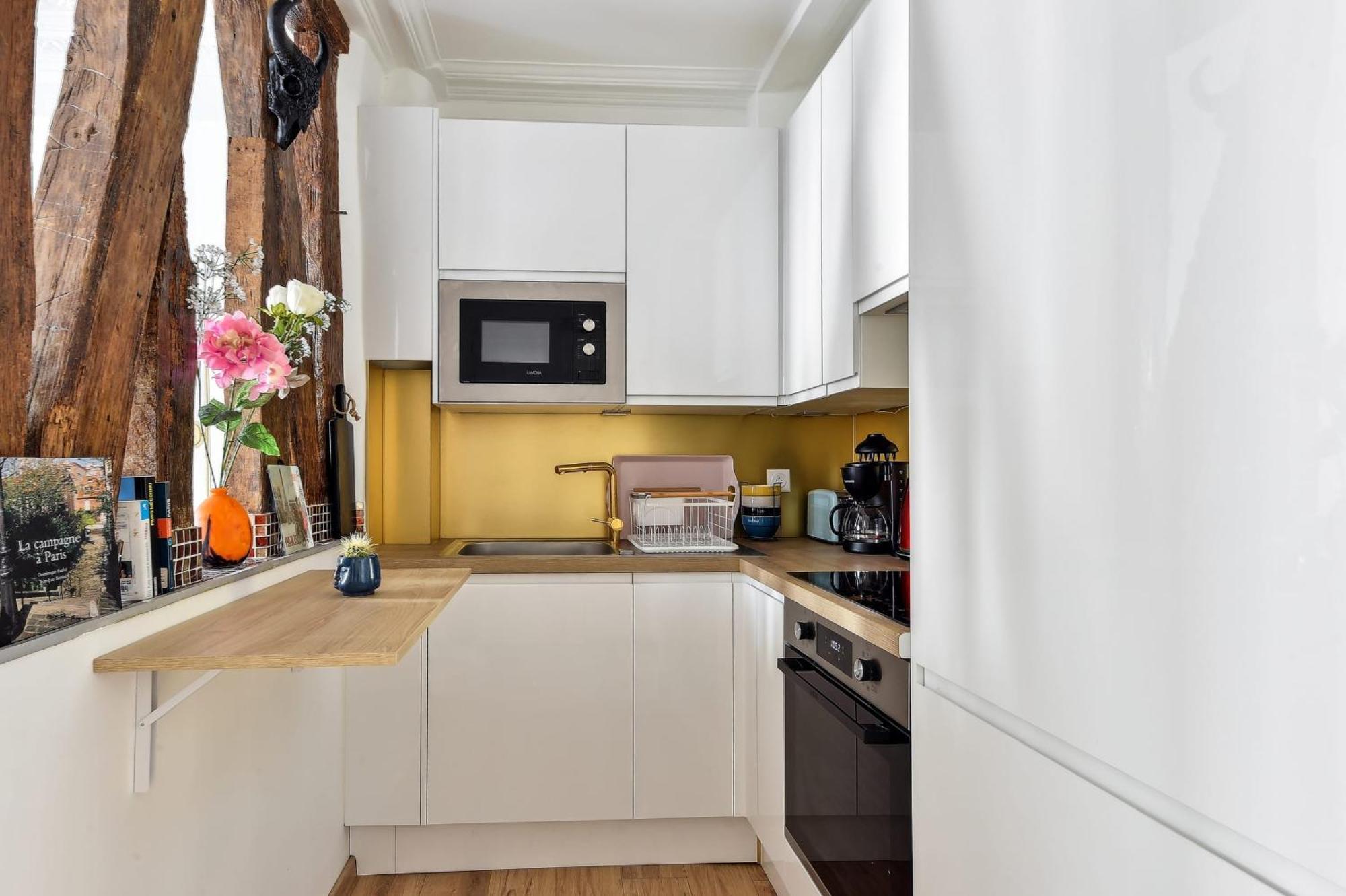 Montmartre 2br Cozy