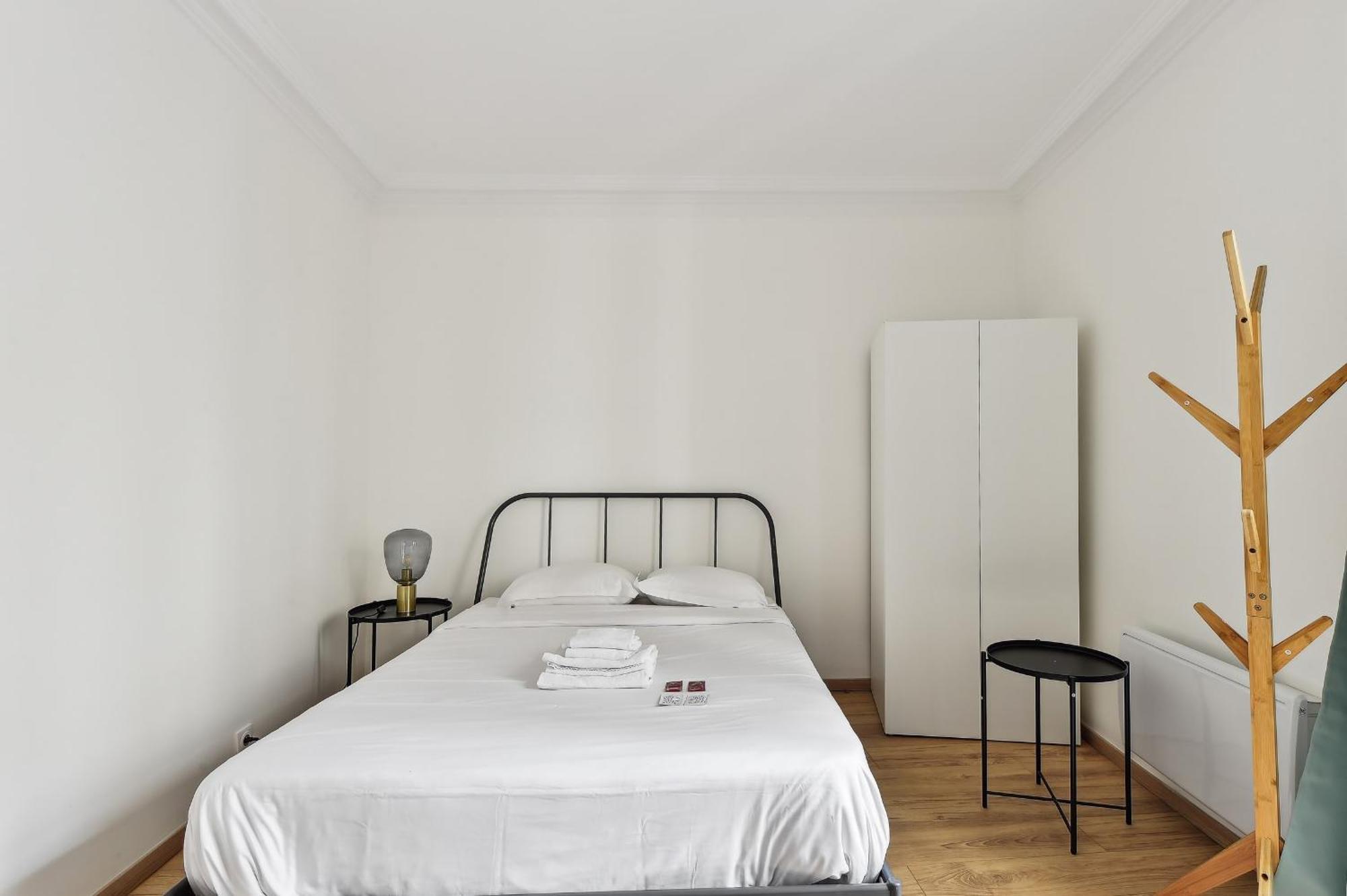 Apartment Montmartre 2br Cozy Paris