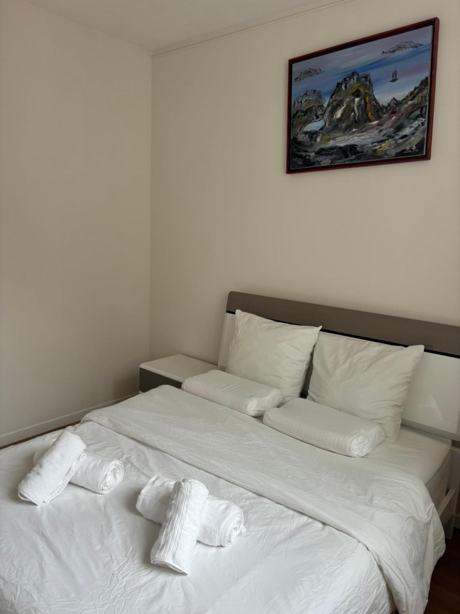 Apartment Iena Boissiere