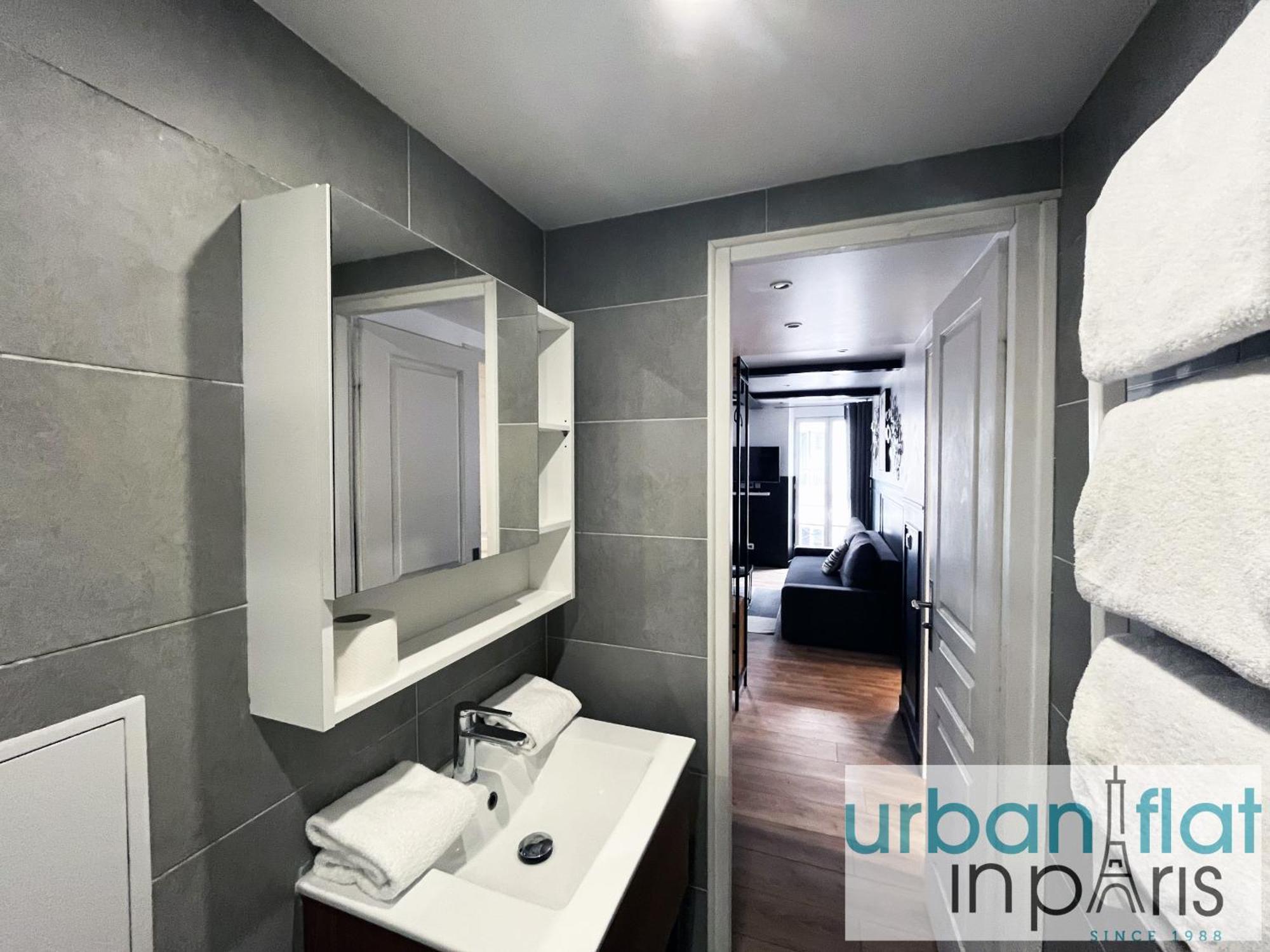 Appartement Urban Flat 13 - Pretty 2 Bedroom Parisian Flat *