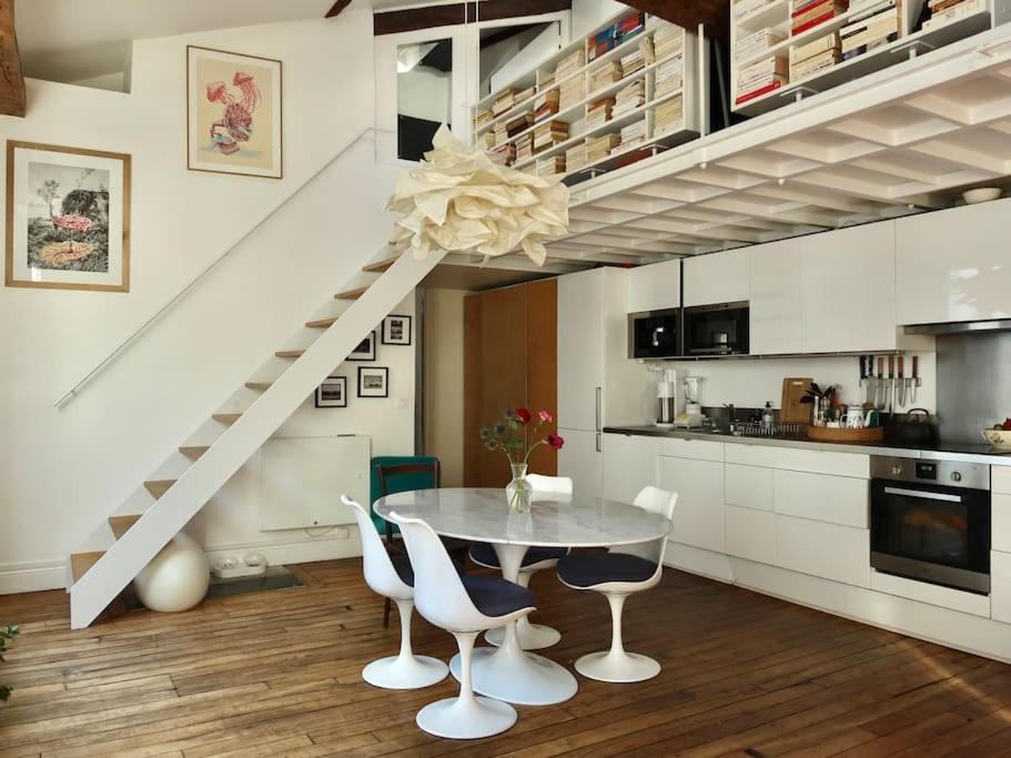Apartment Loft Style 4 People In And Trendy